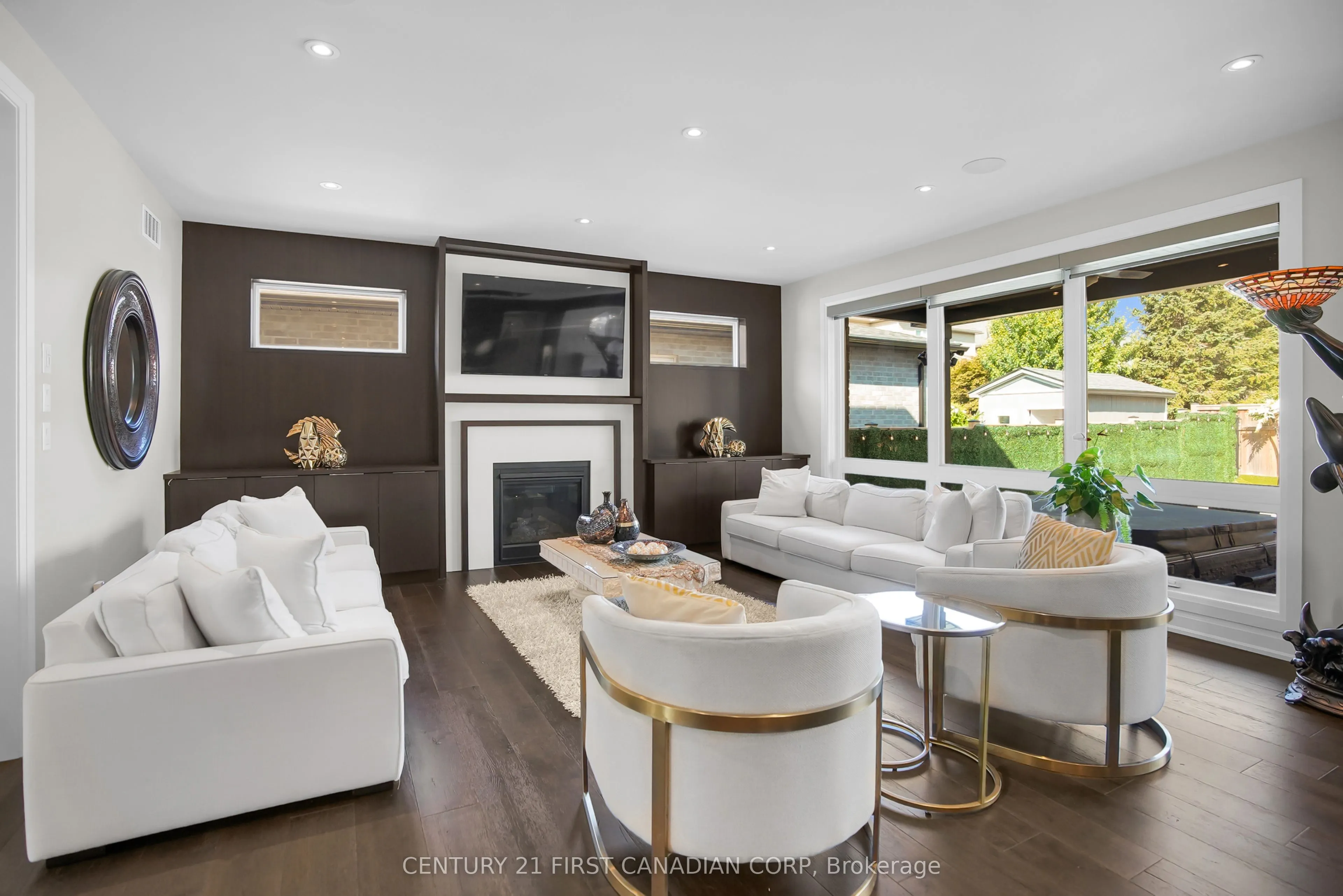 90 Pebblecreek Walk W