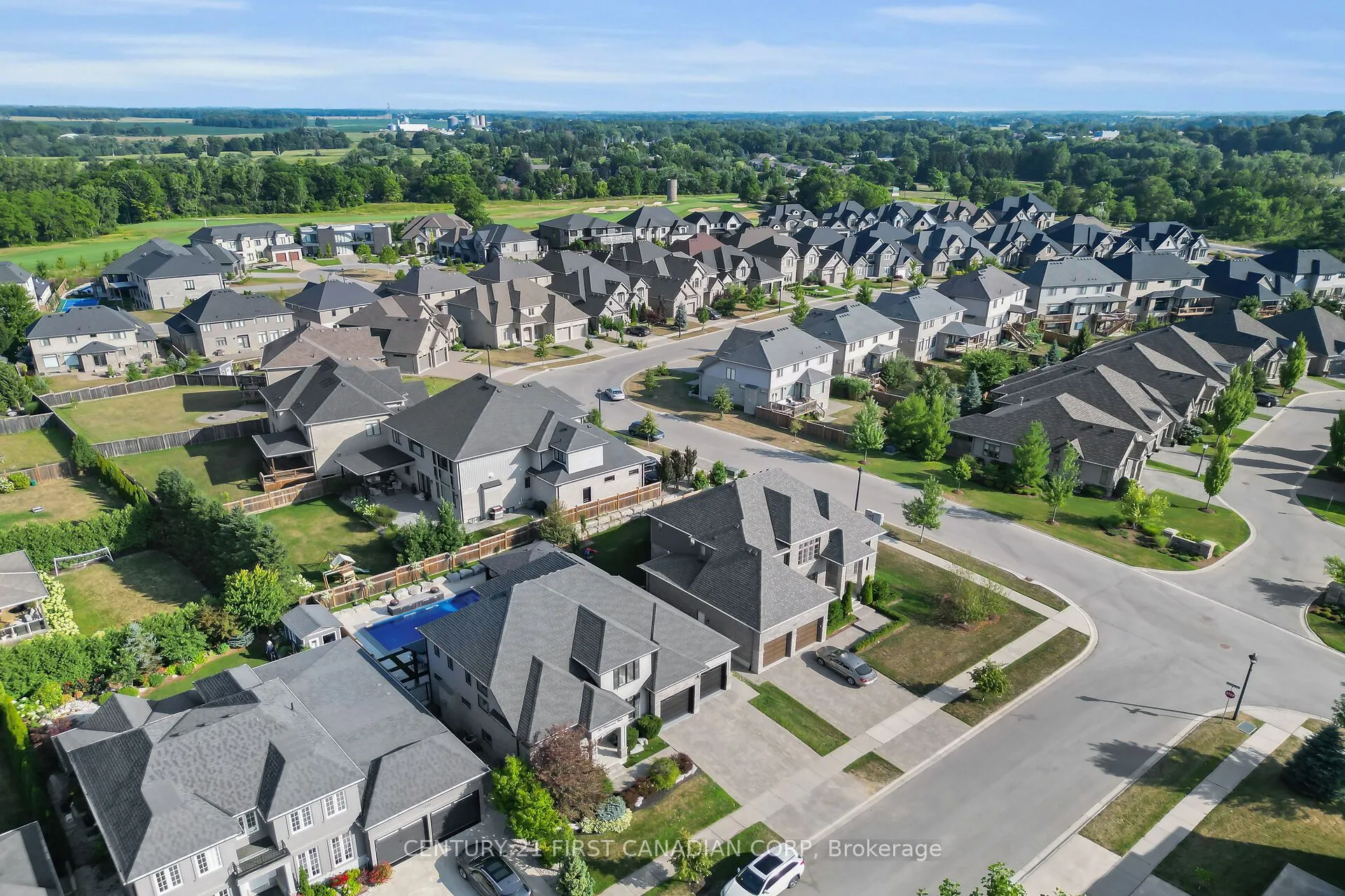 90 Pebblecreek Walk W