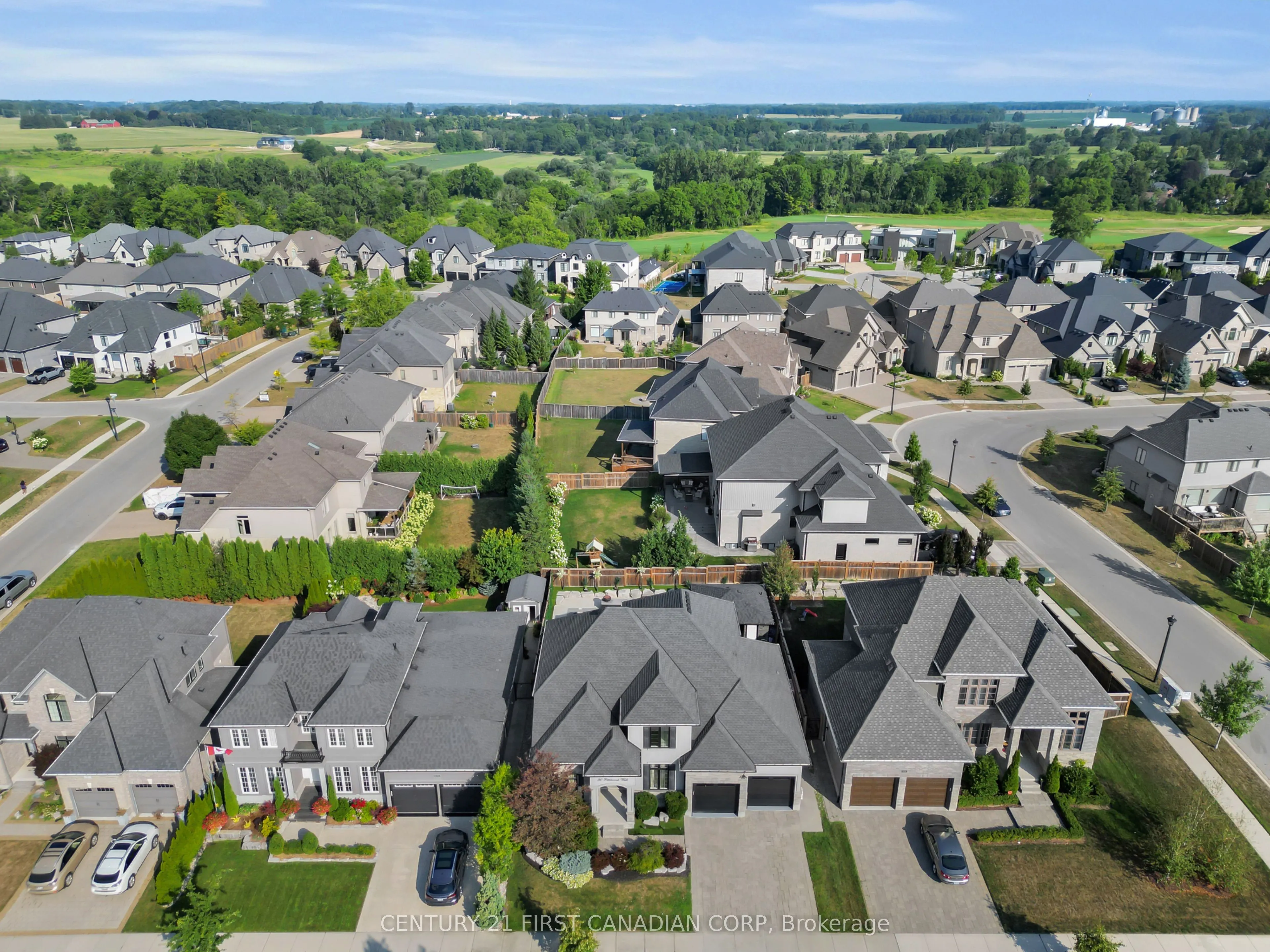 90 Pebblecreek Walk W