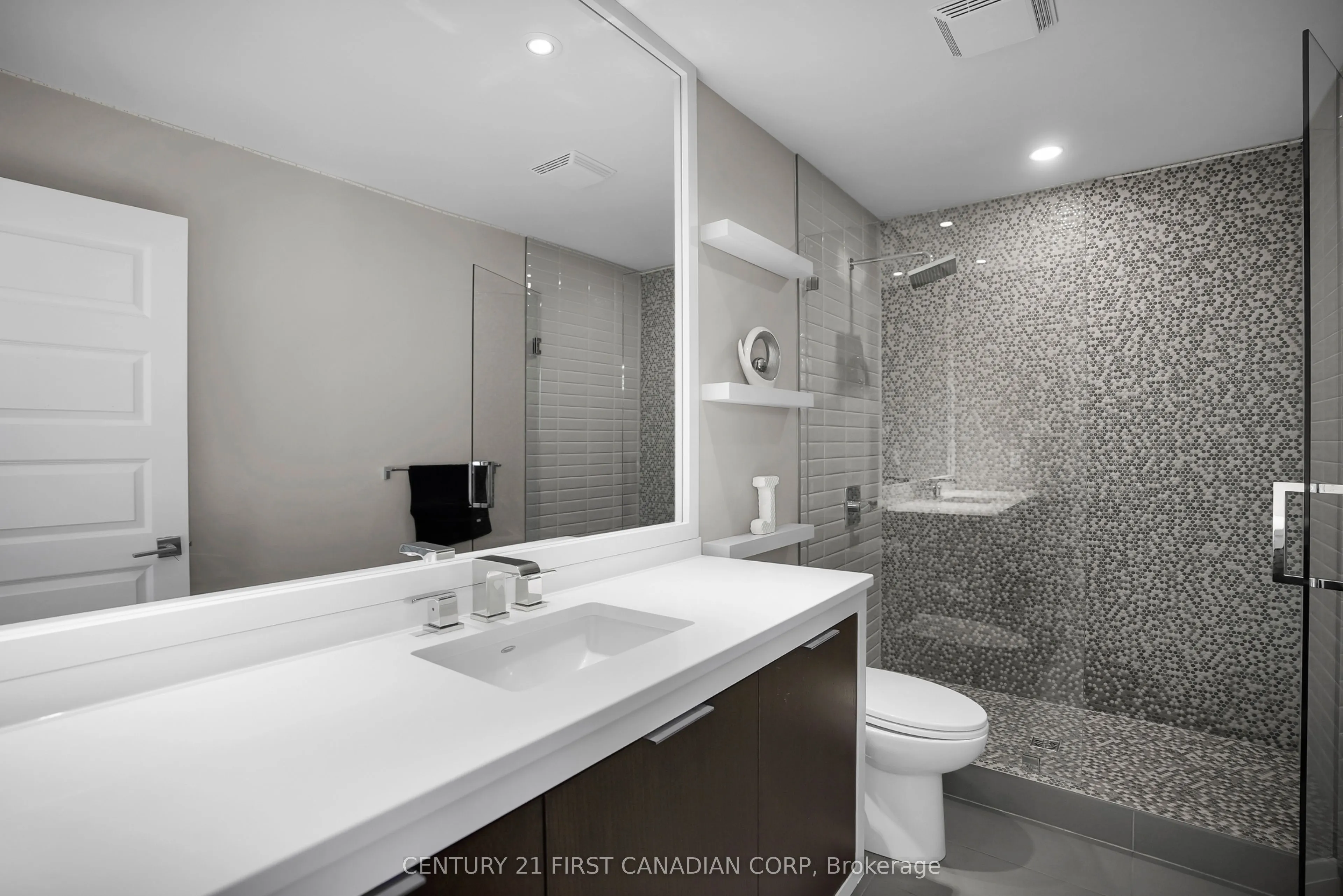 90 Pebblecreek Walk W