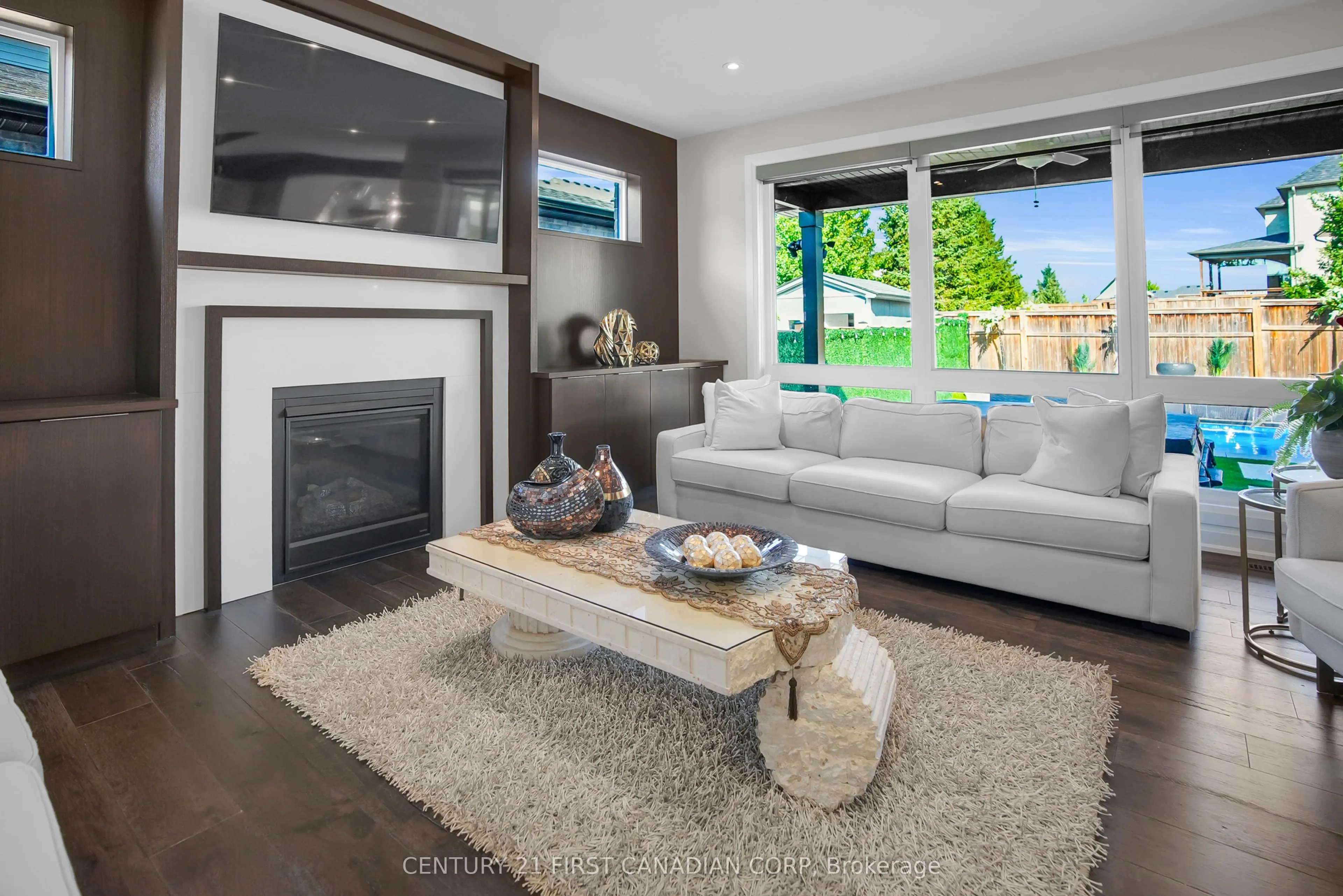 90 Pebblecreek Walk W