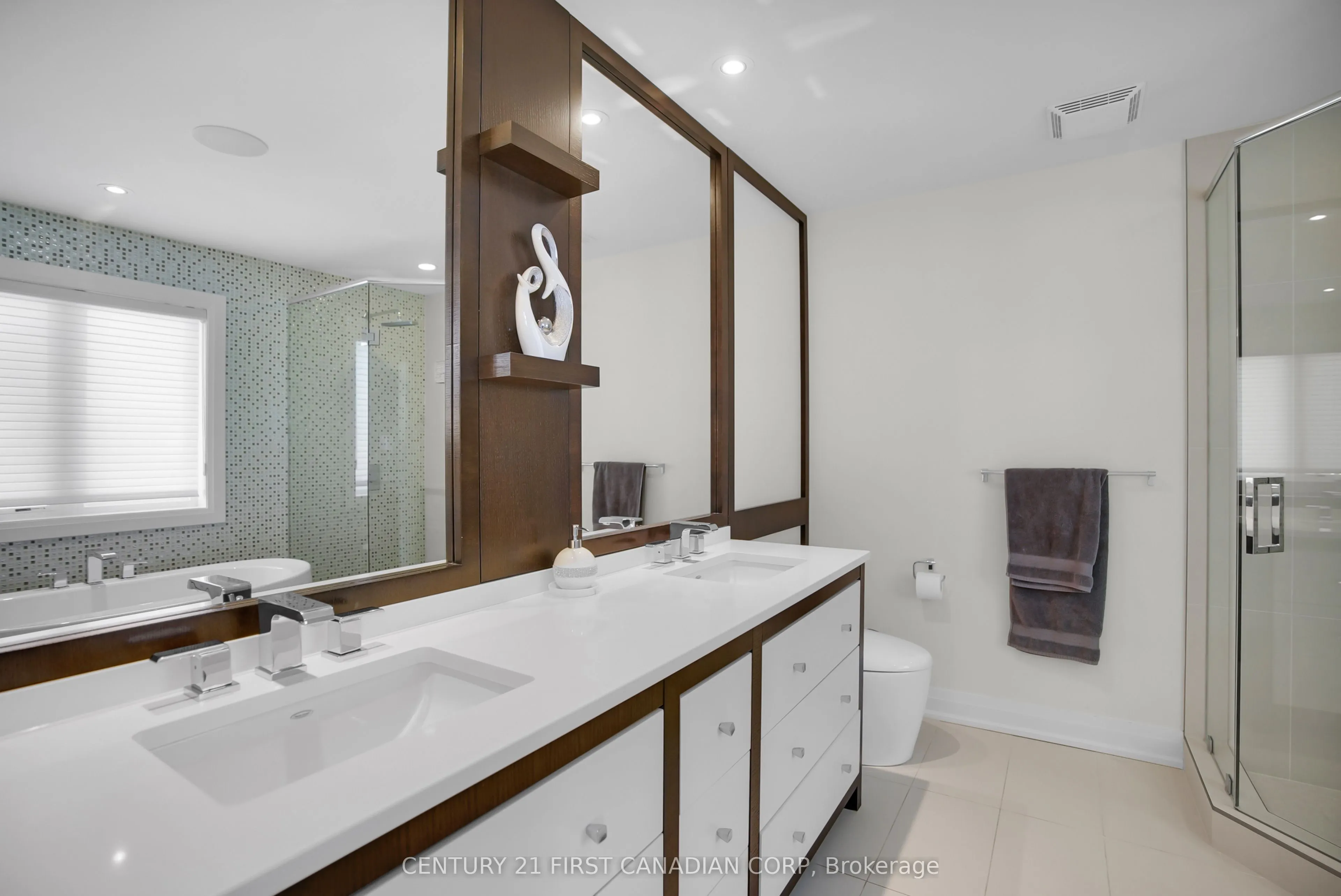 90 Pebblecreek Walk W