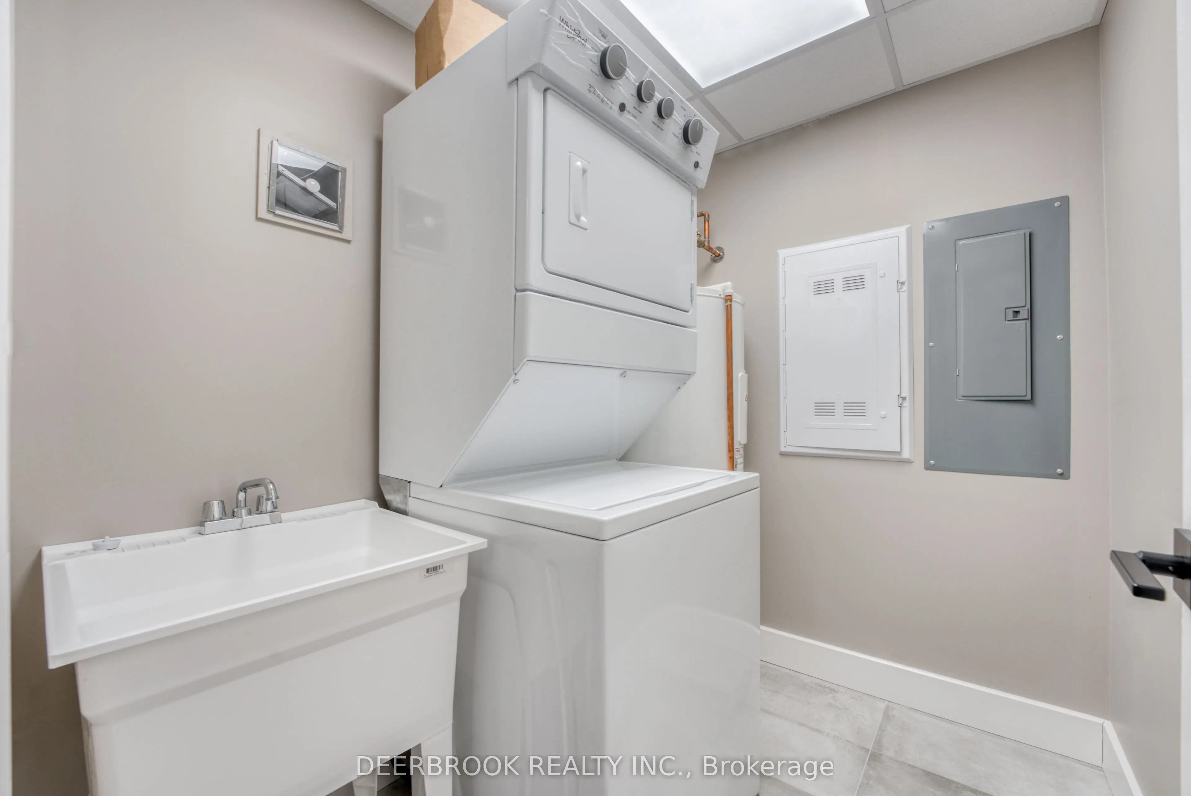 4578 Huron Church Line Road, #109