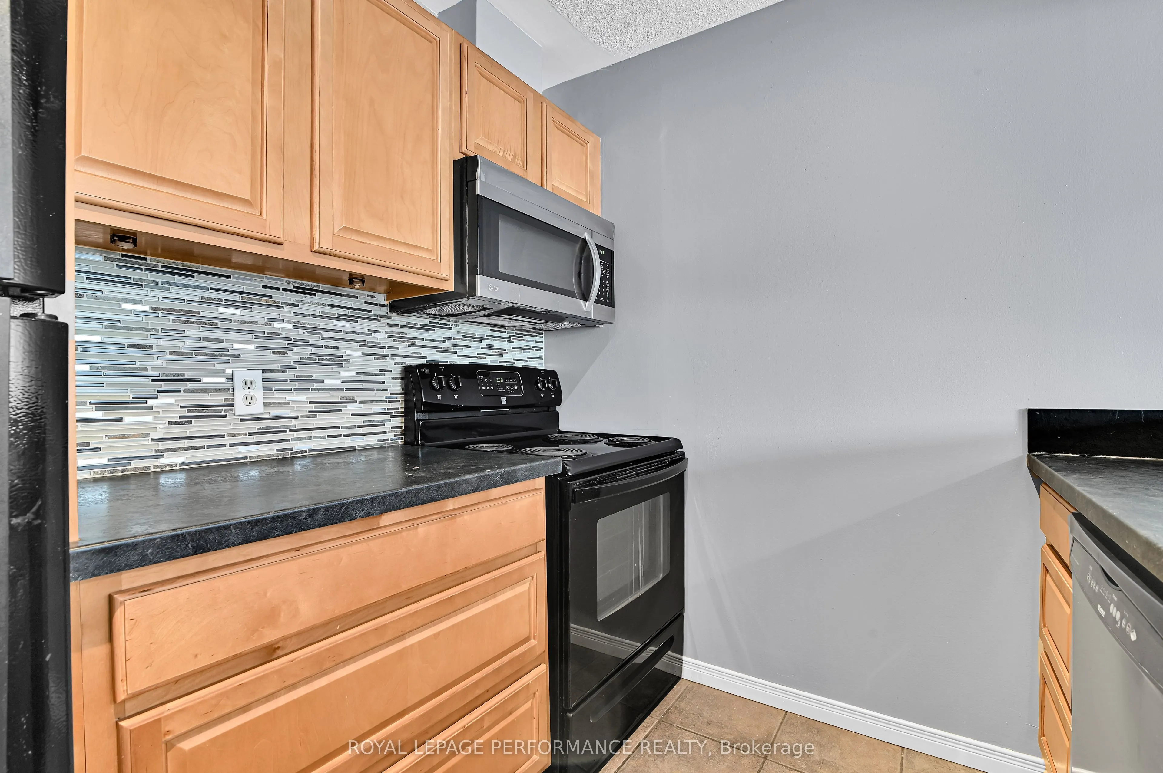 154 Nelson Street, #501