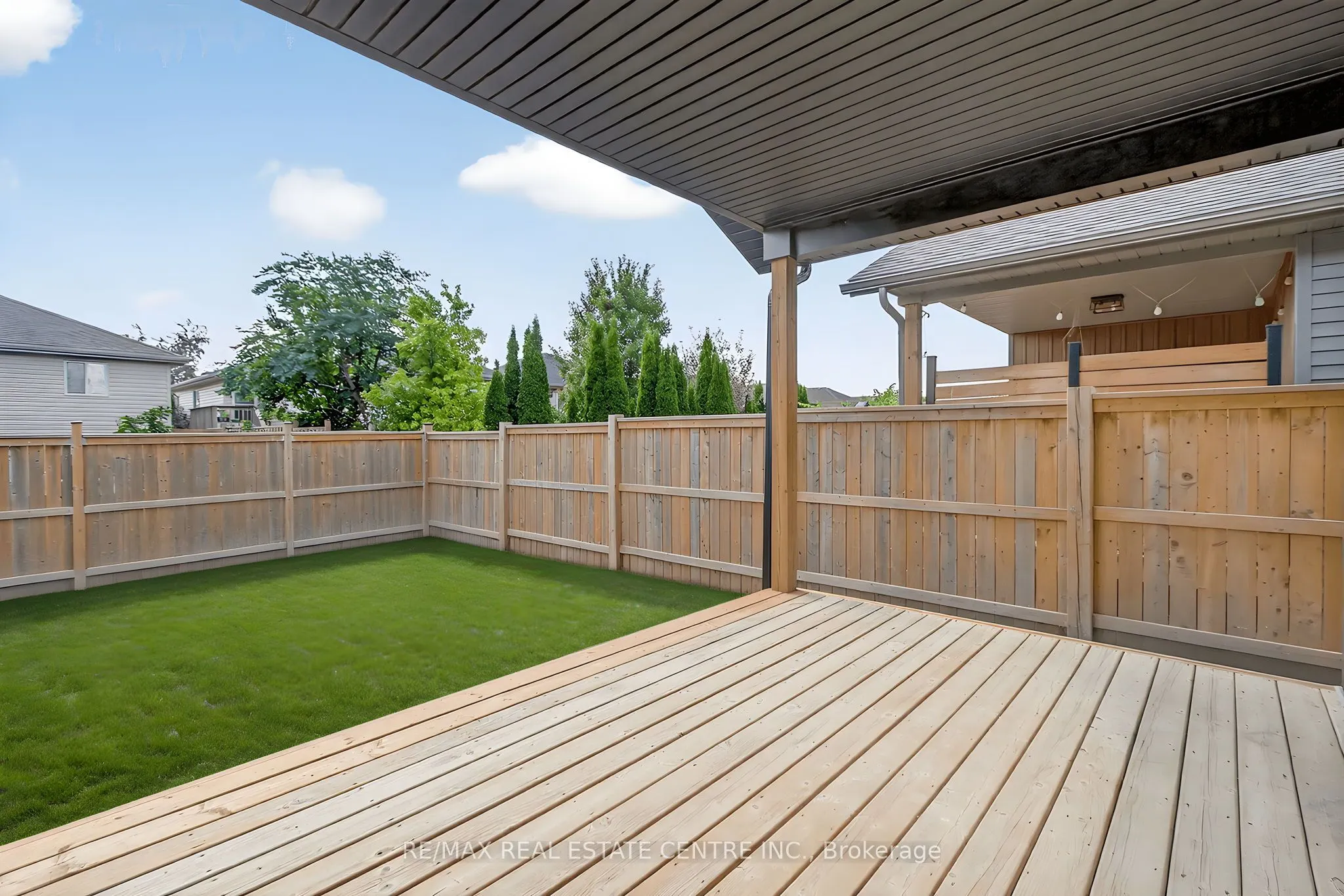 93 Moonstone Crescent
