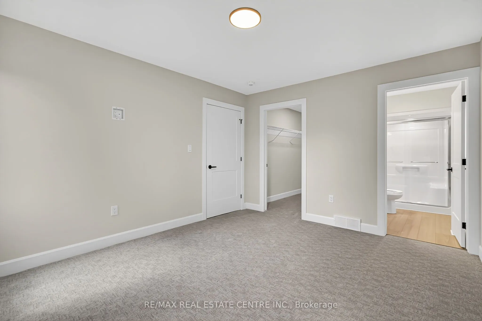 93 Moonstone Crescent