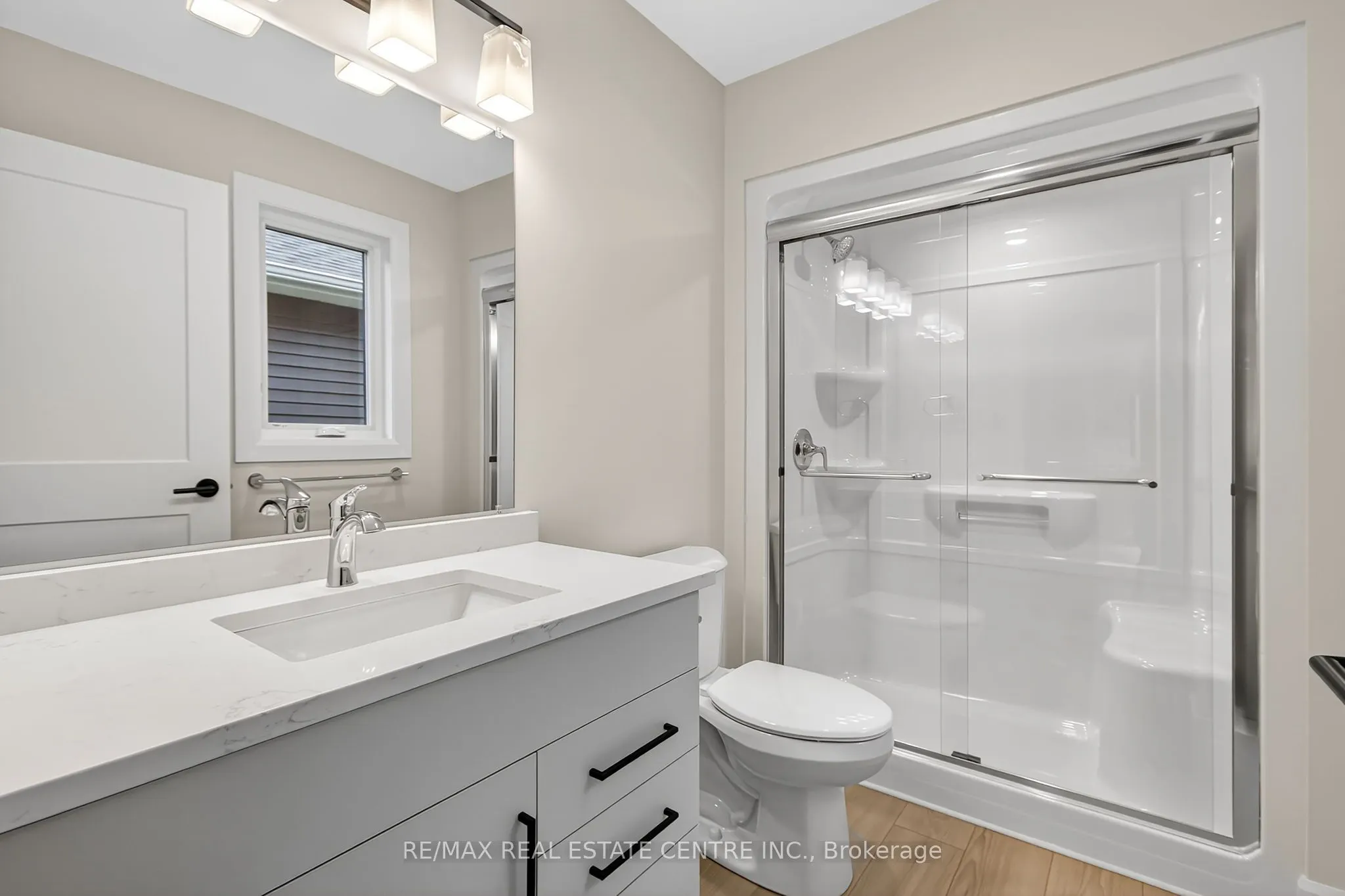 93 Moonstone Crescent