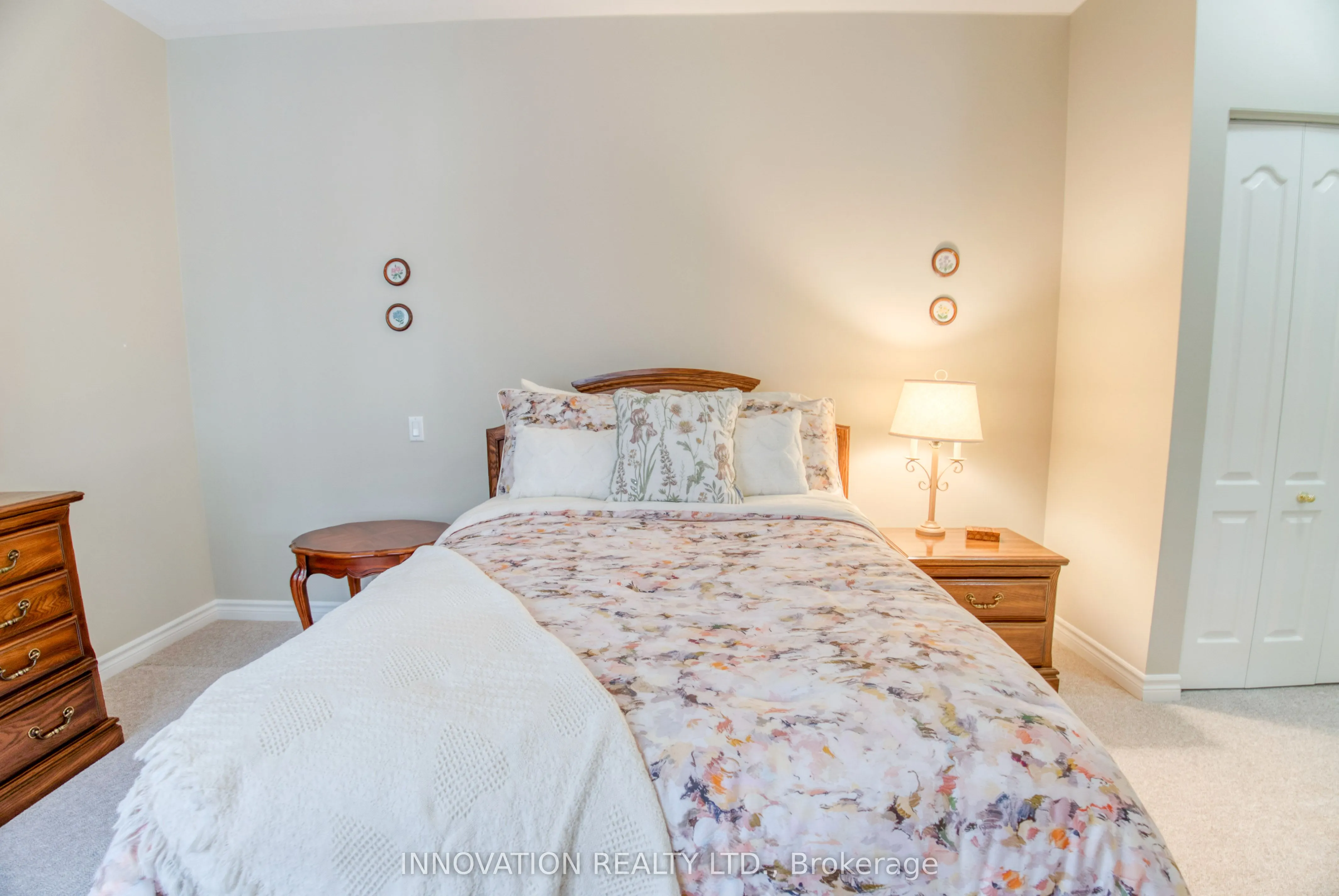 13 Eileen Crescent