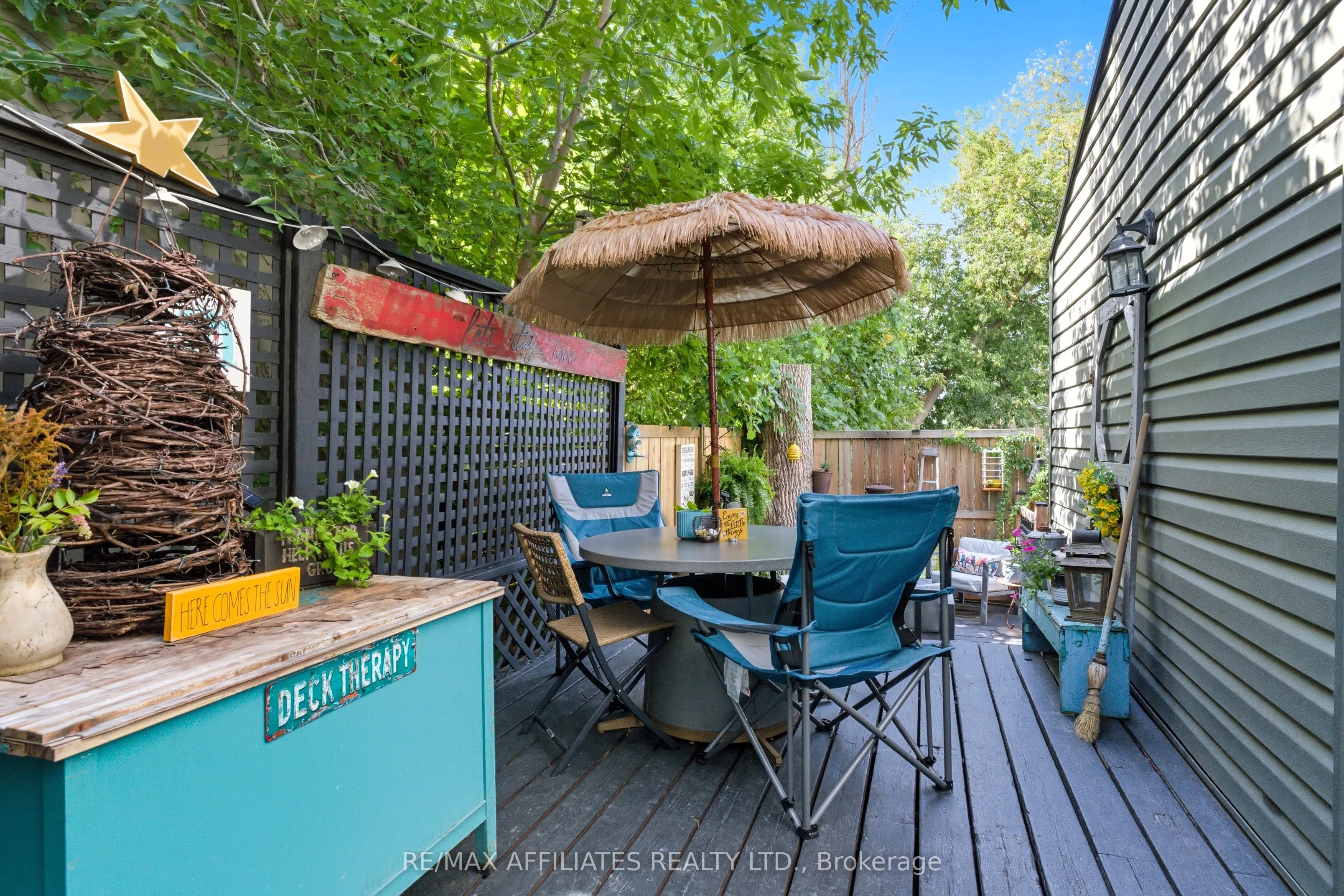 104 Bethune Street