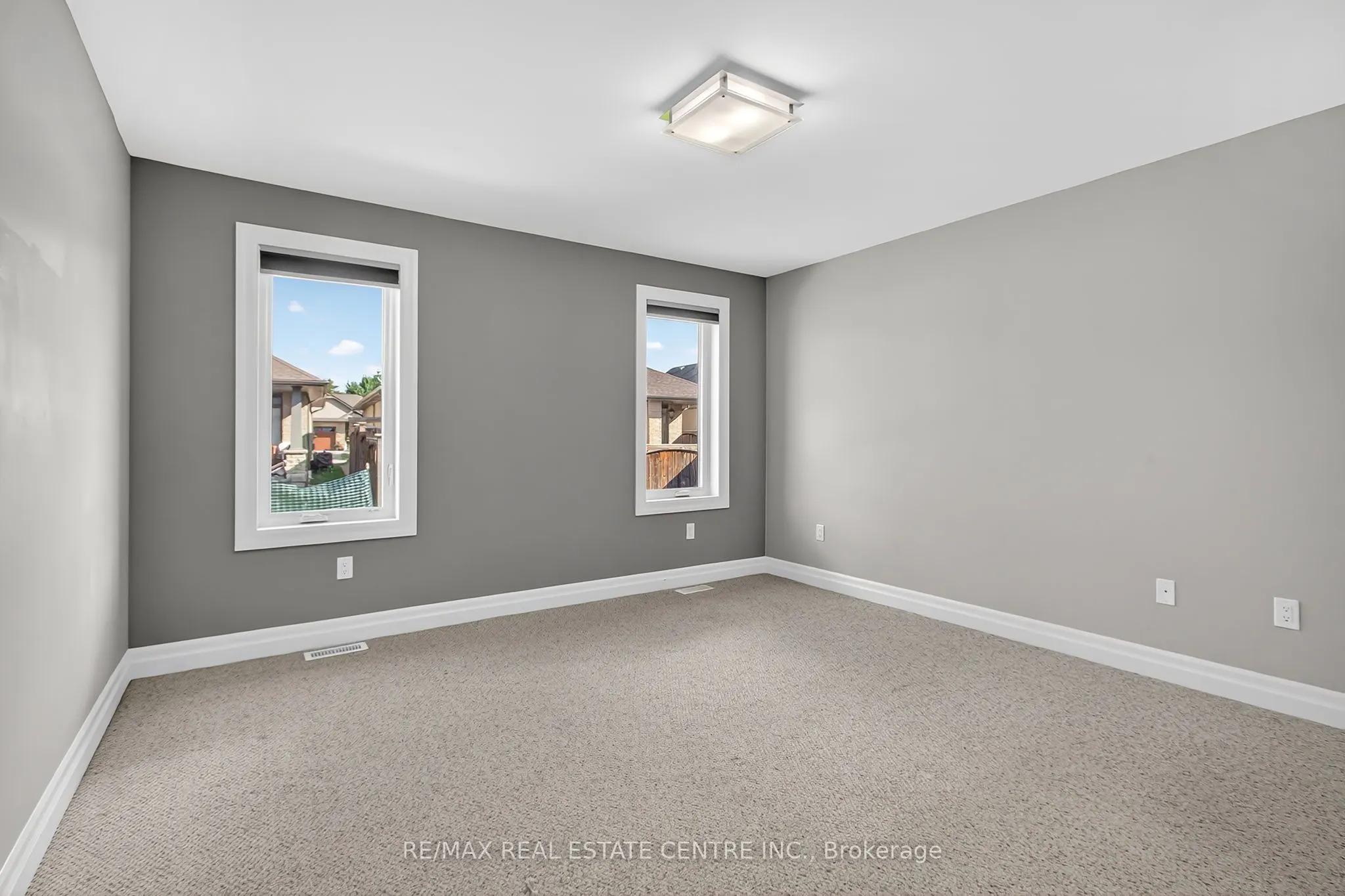 520 Molinari Crescent
