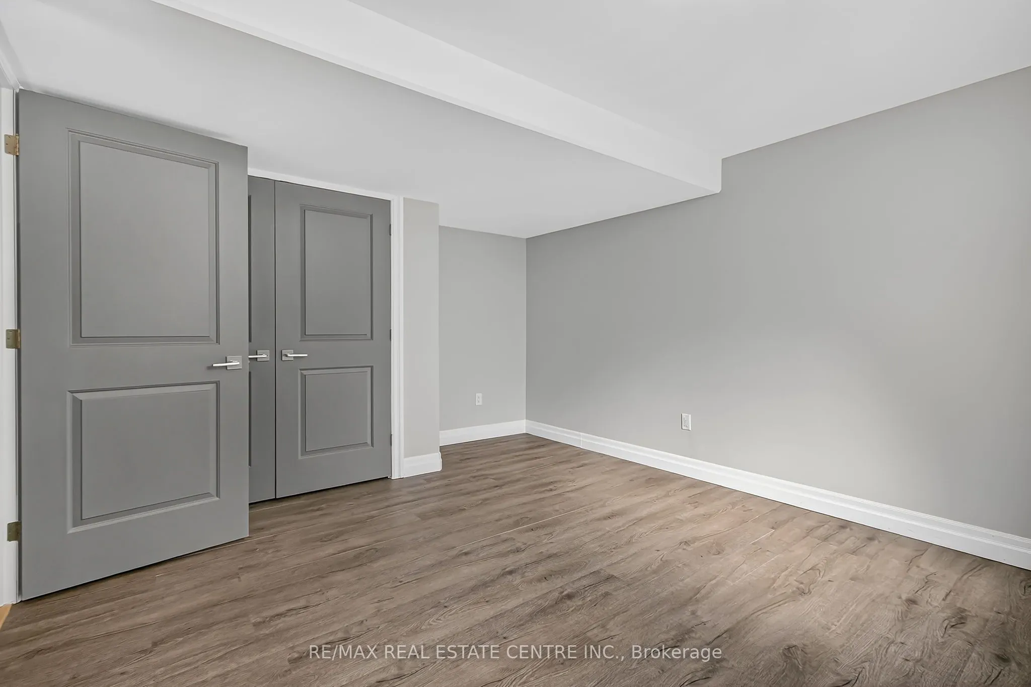 520 Molinari Crescent