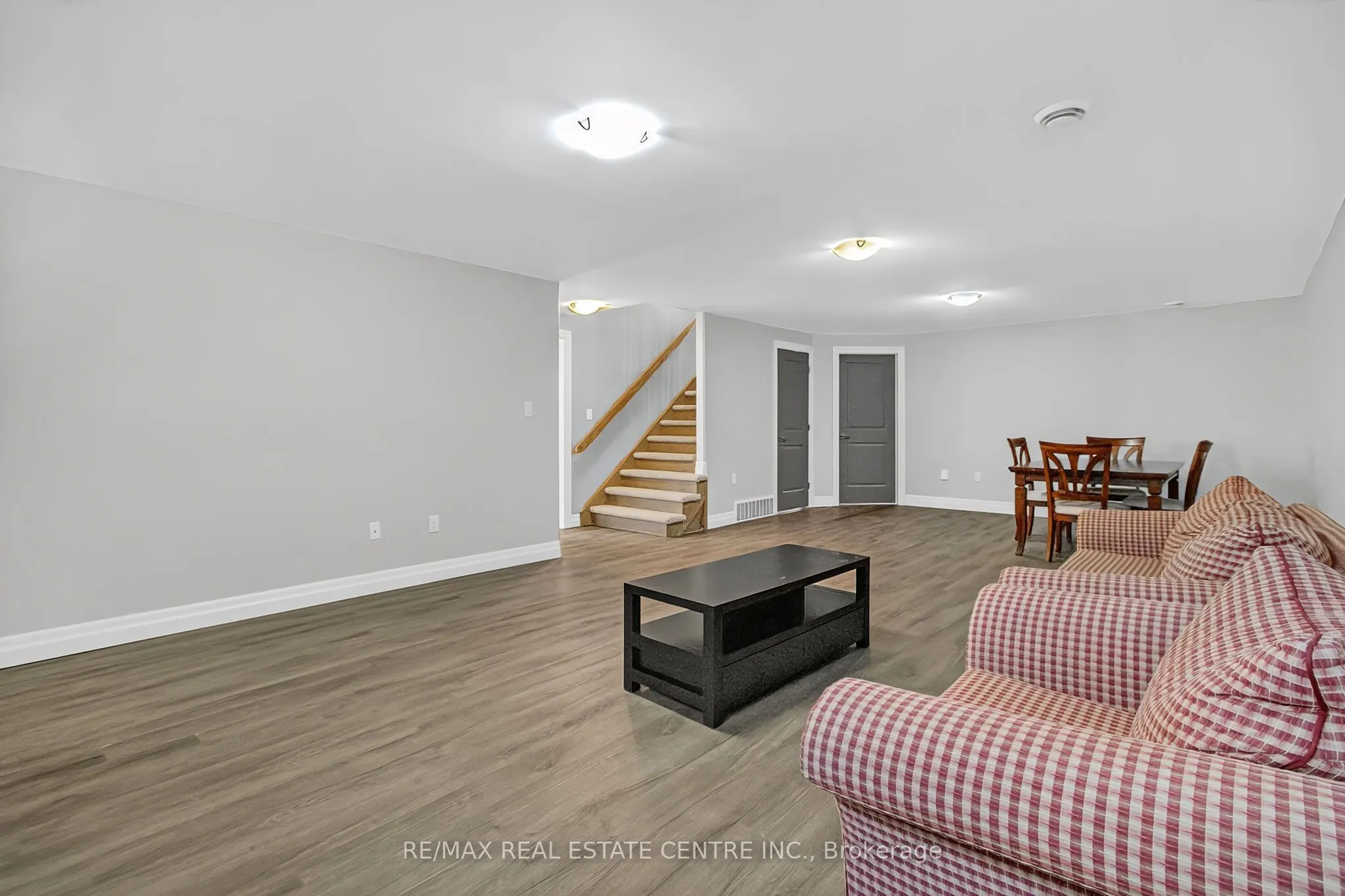 520 Molinari Crescent