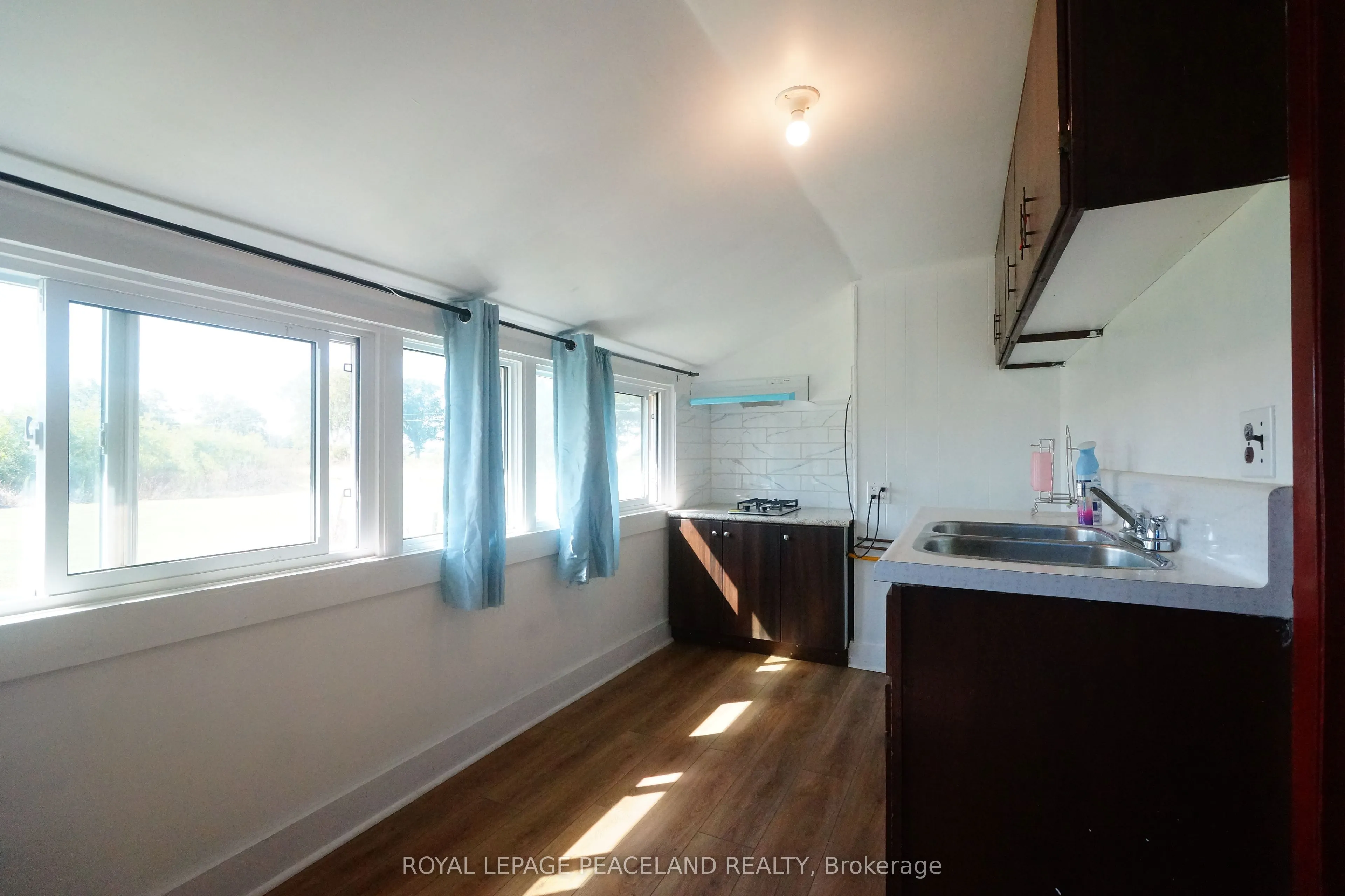 4777 Bowen Road