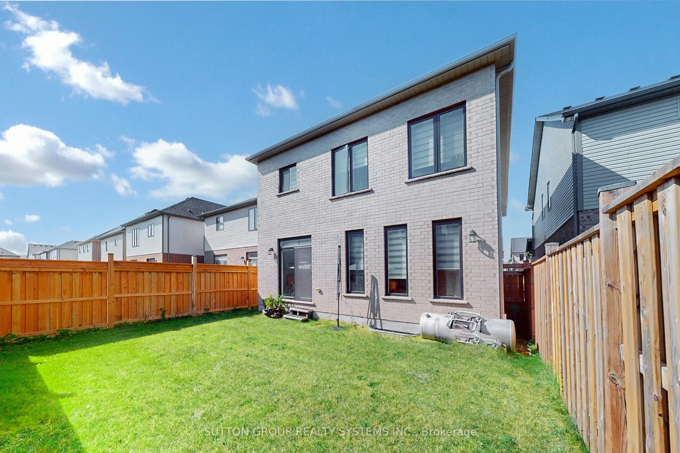 621 Florencedale Crescent