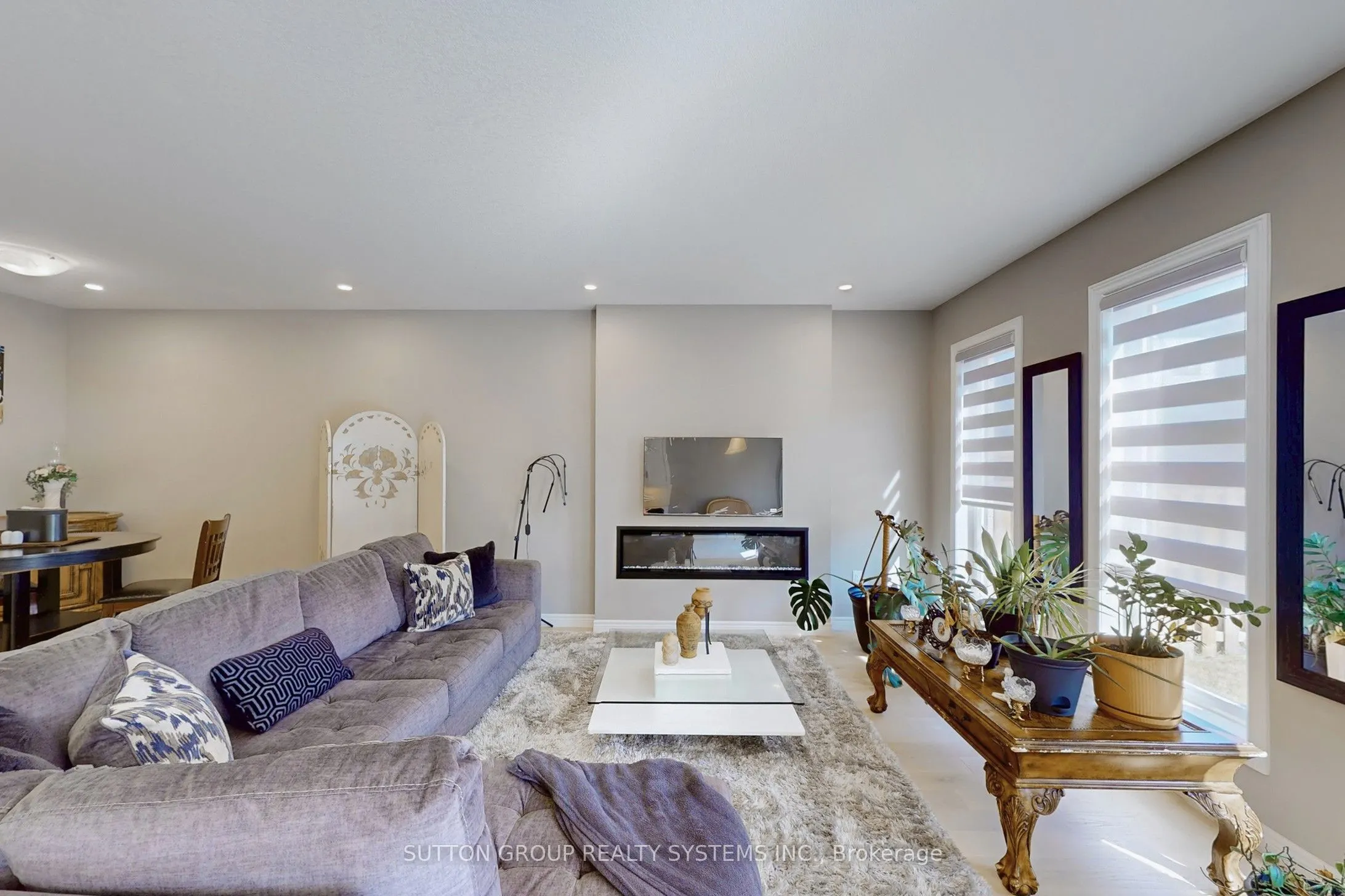 621 Florencedale Crescent