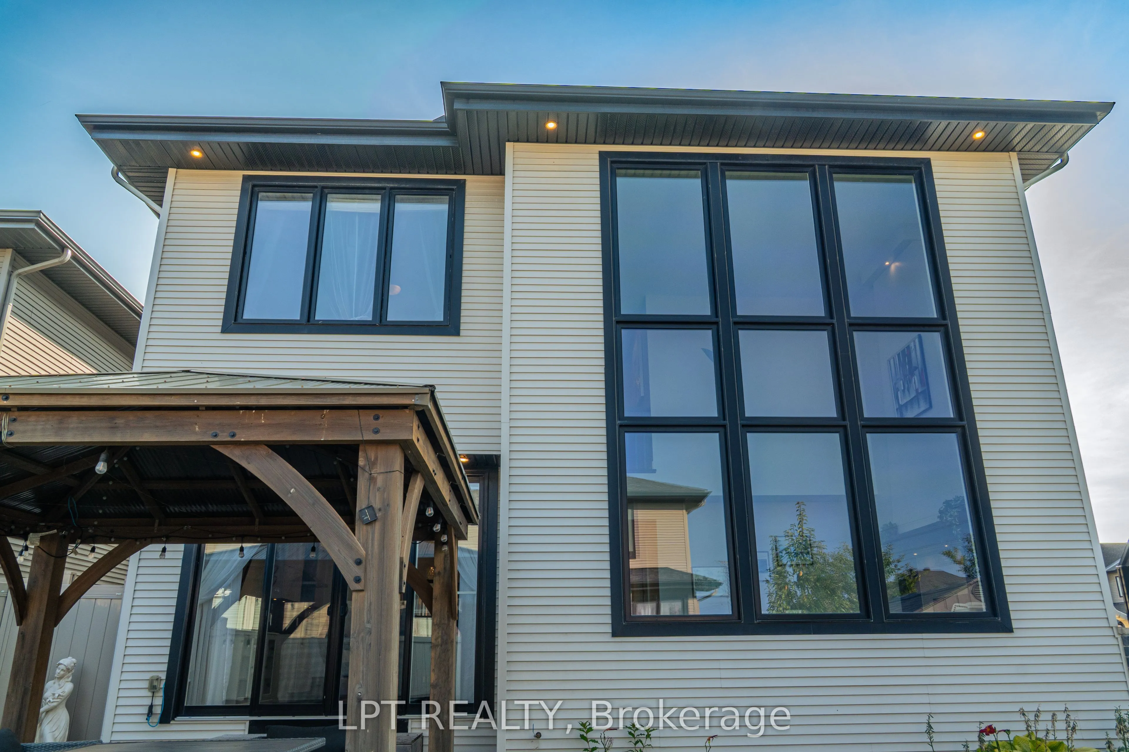 410 Andalusian Crescent