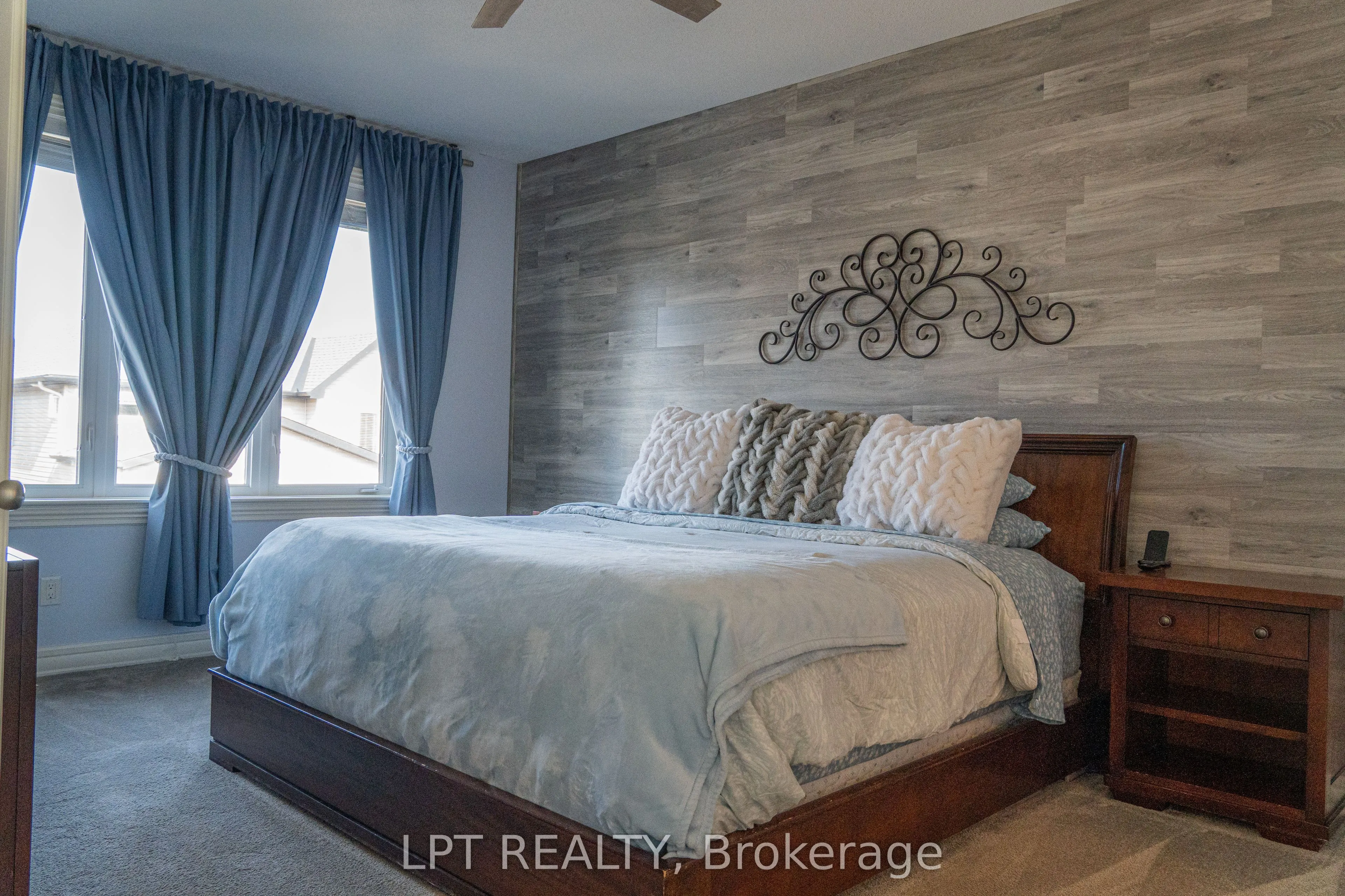 410 Andalusian Crescent