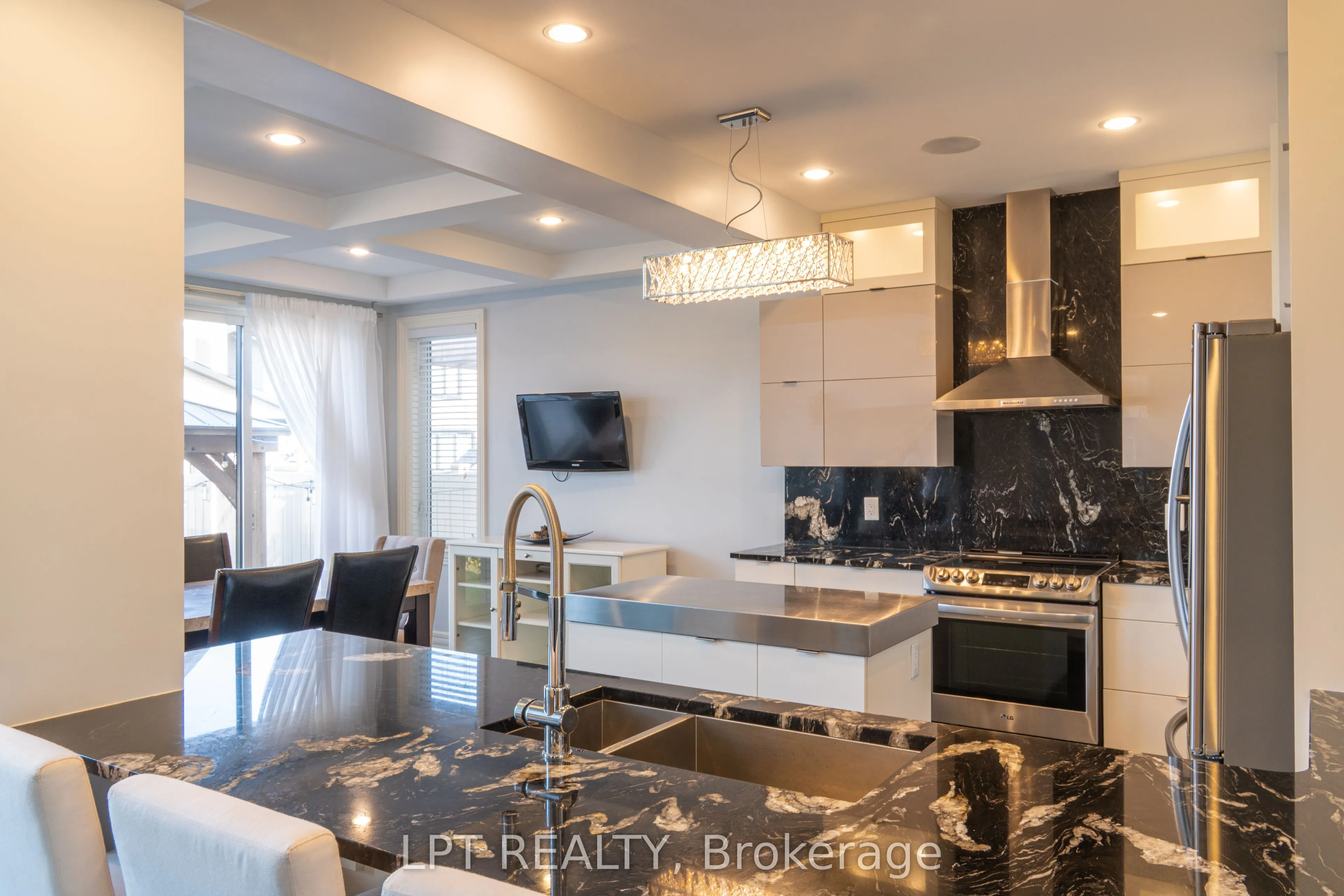 410 Andalusian Crescent