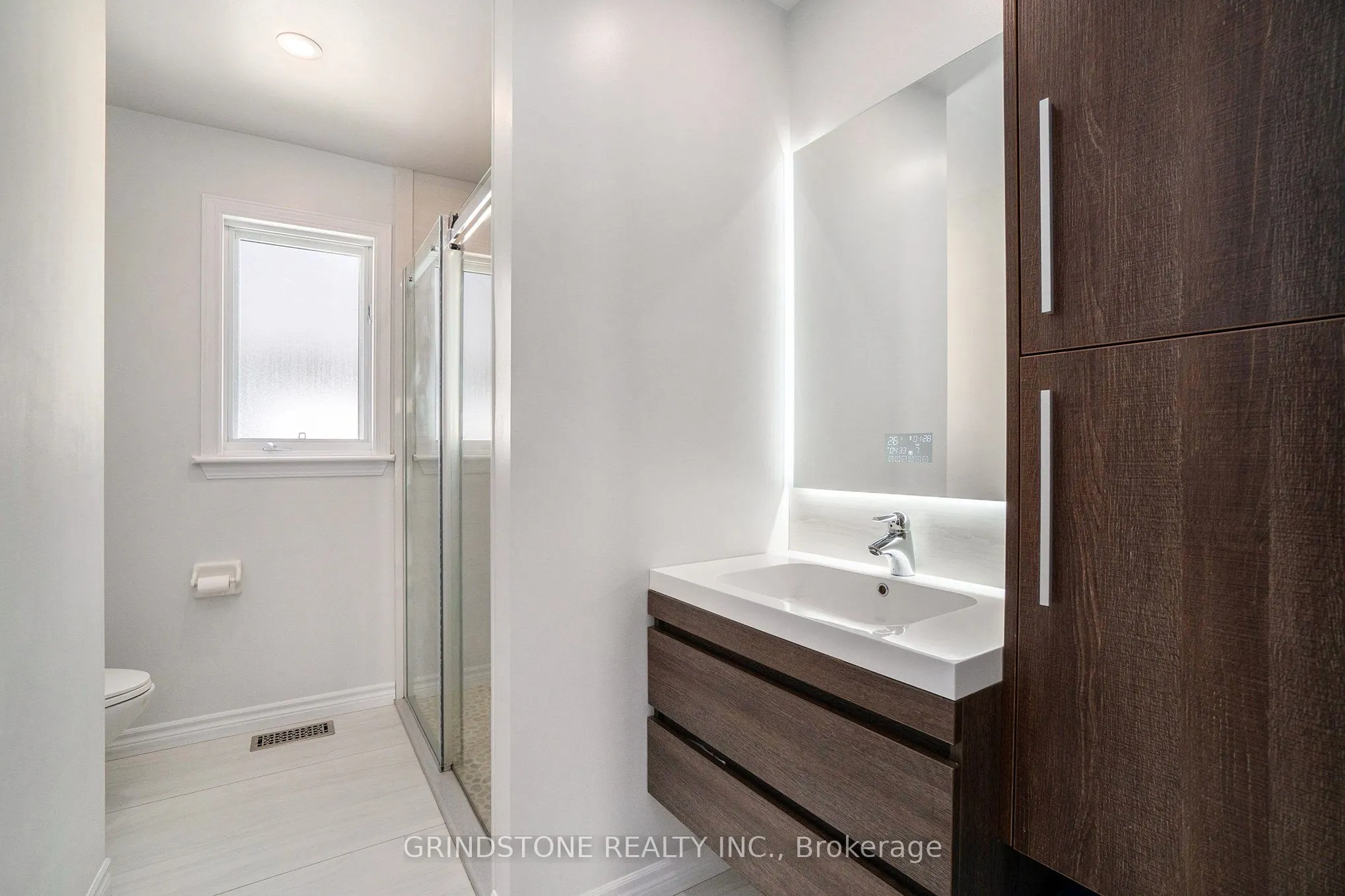 95 Evanshen Crescent