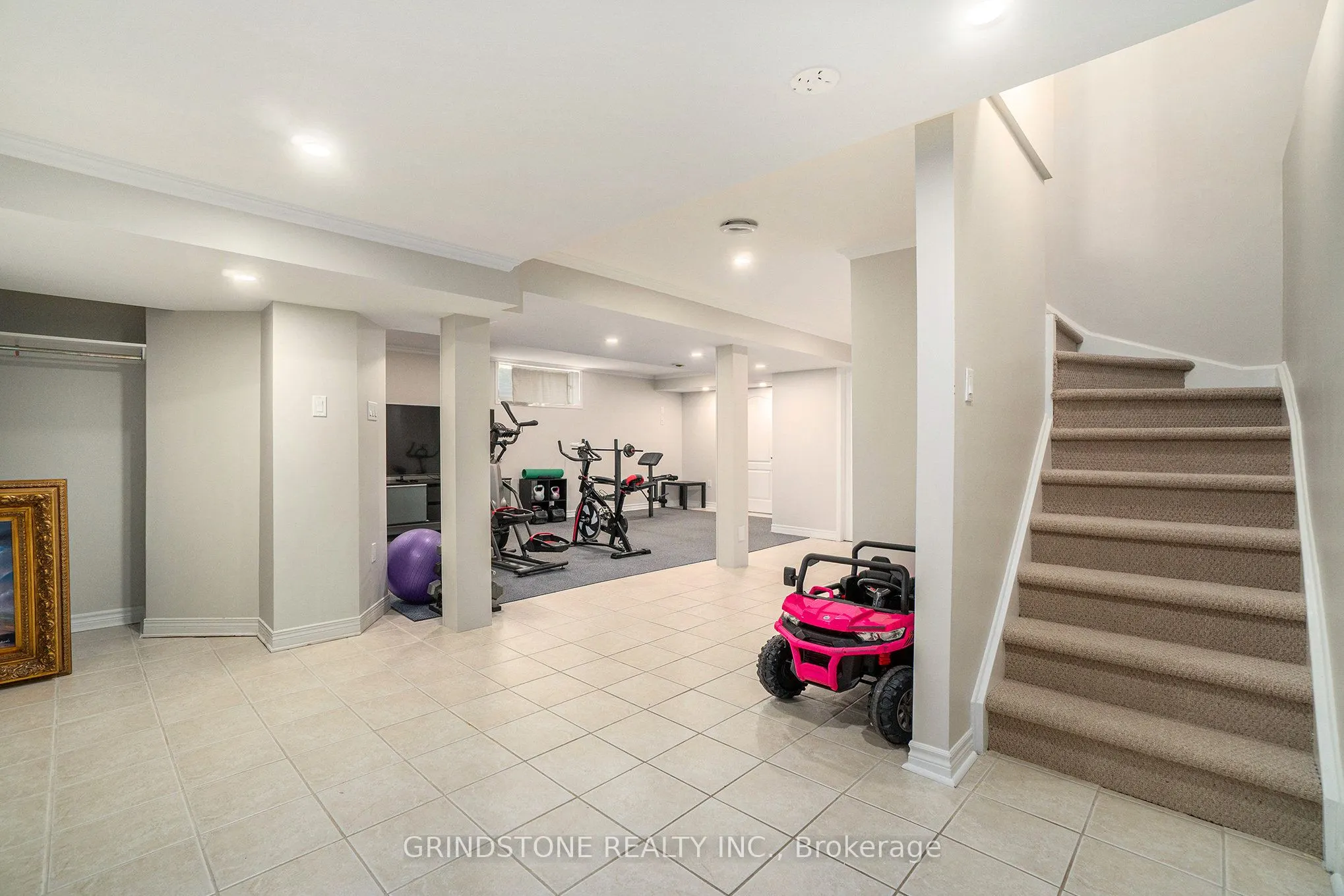 95 Evanshen Crescent