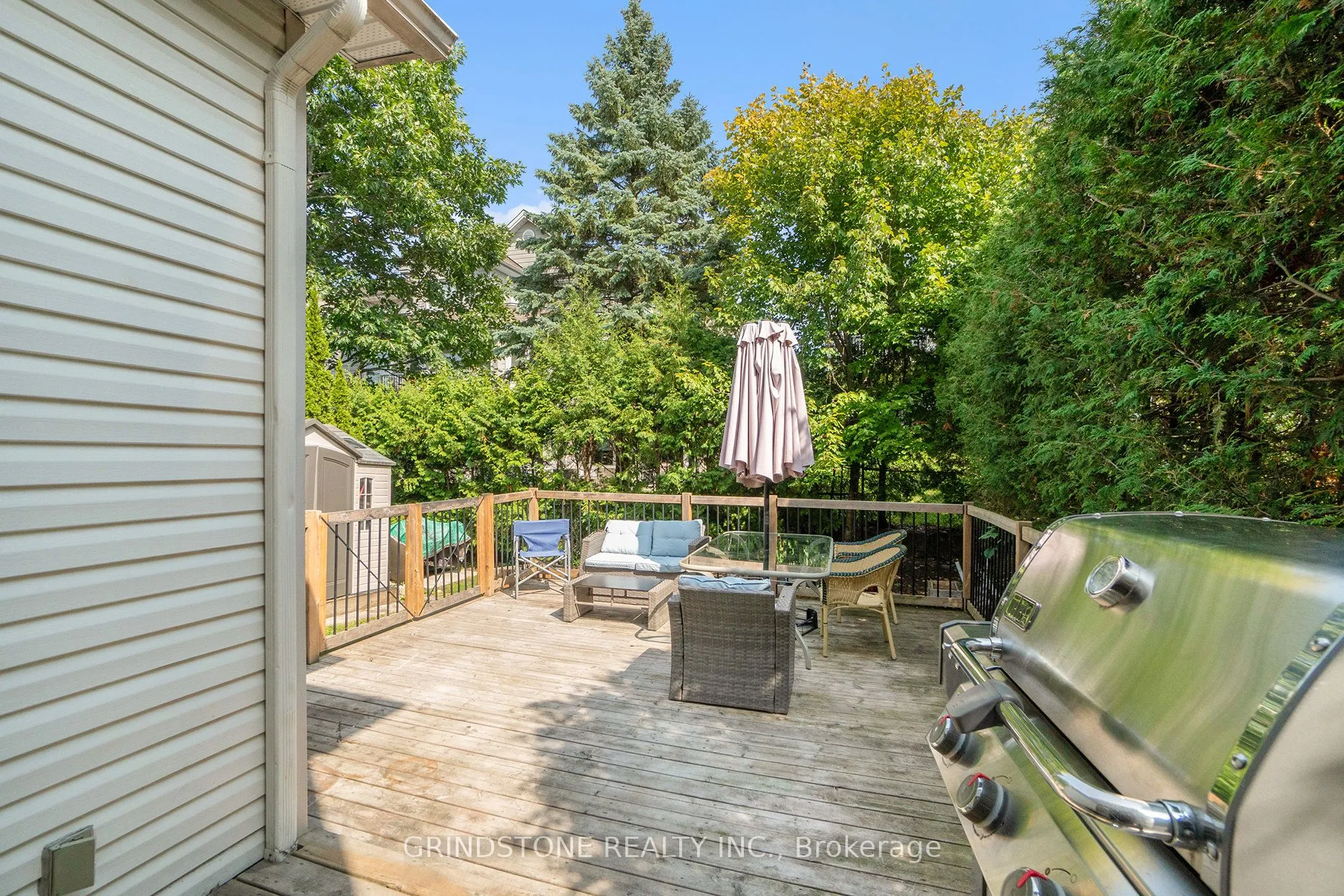 95 Evanshen Crescent