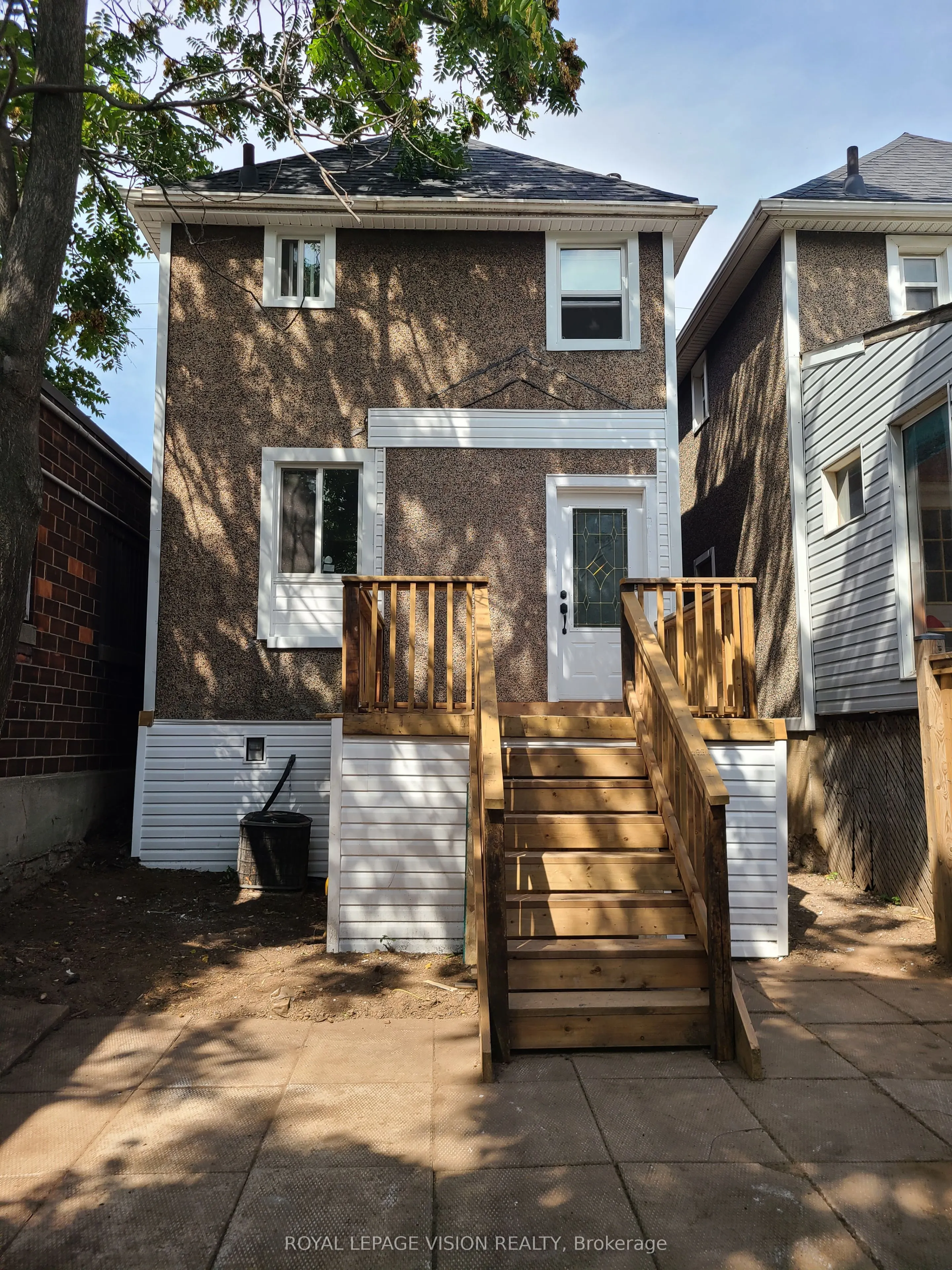 56 Munroe Street