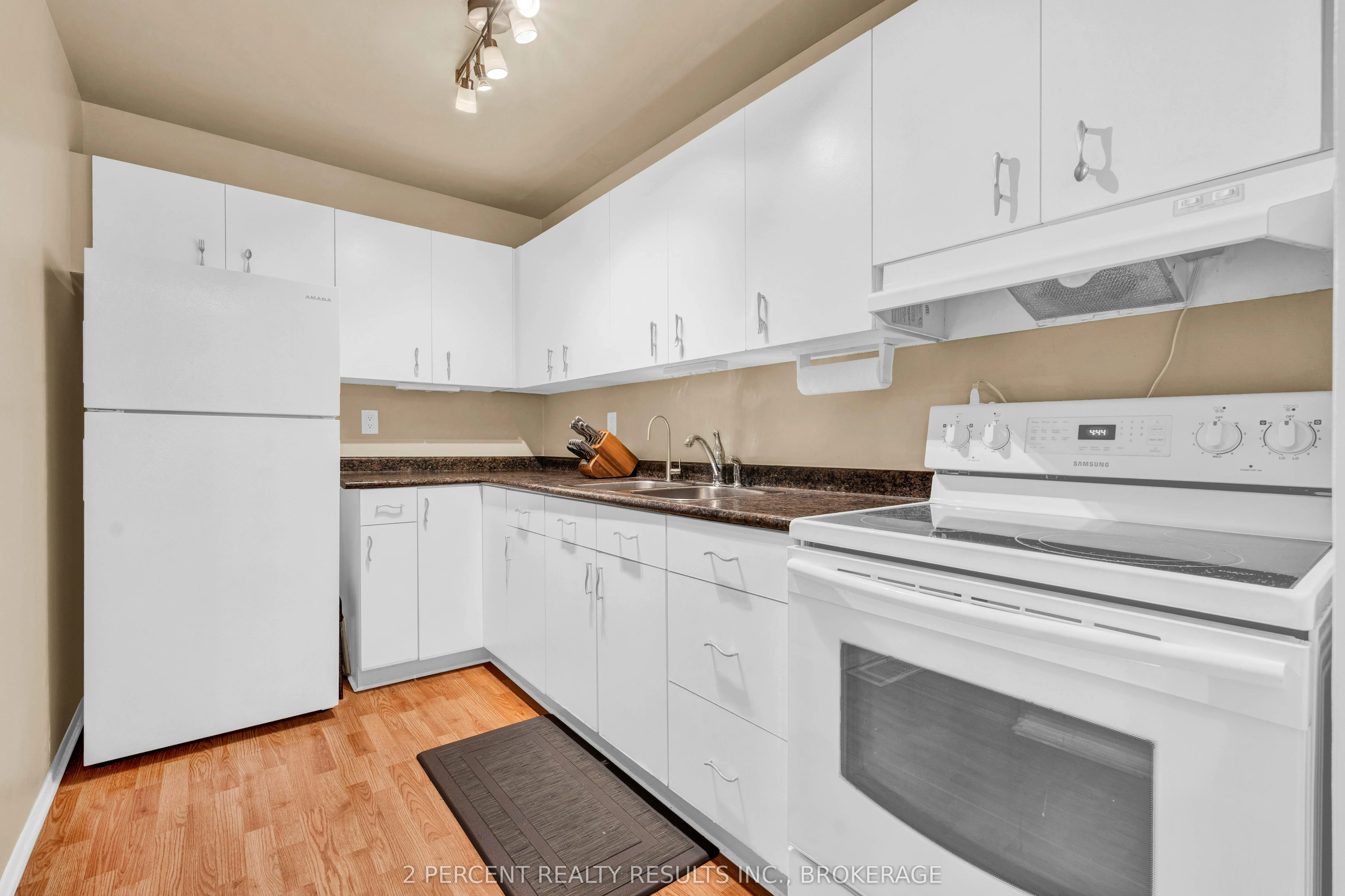 833 Datzell Lane, #79