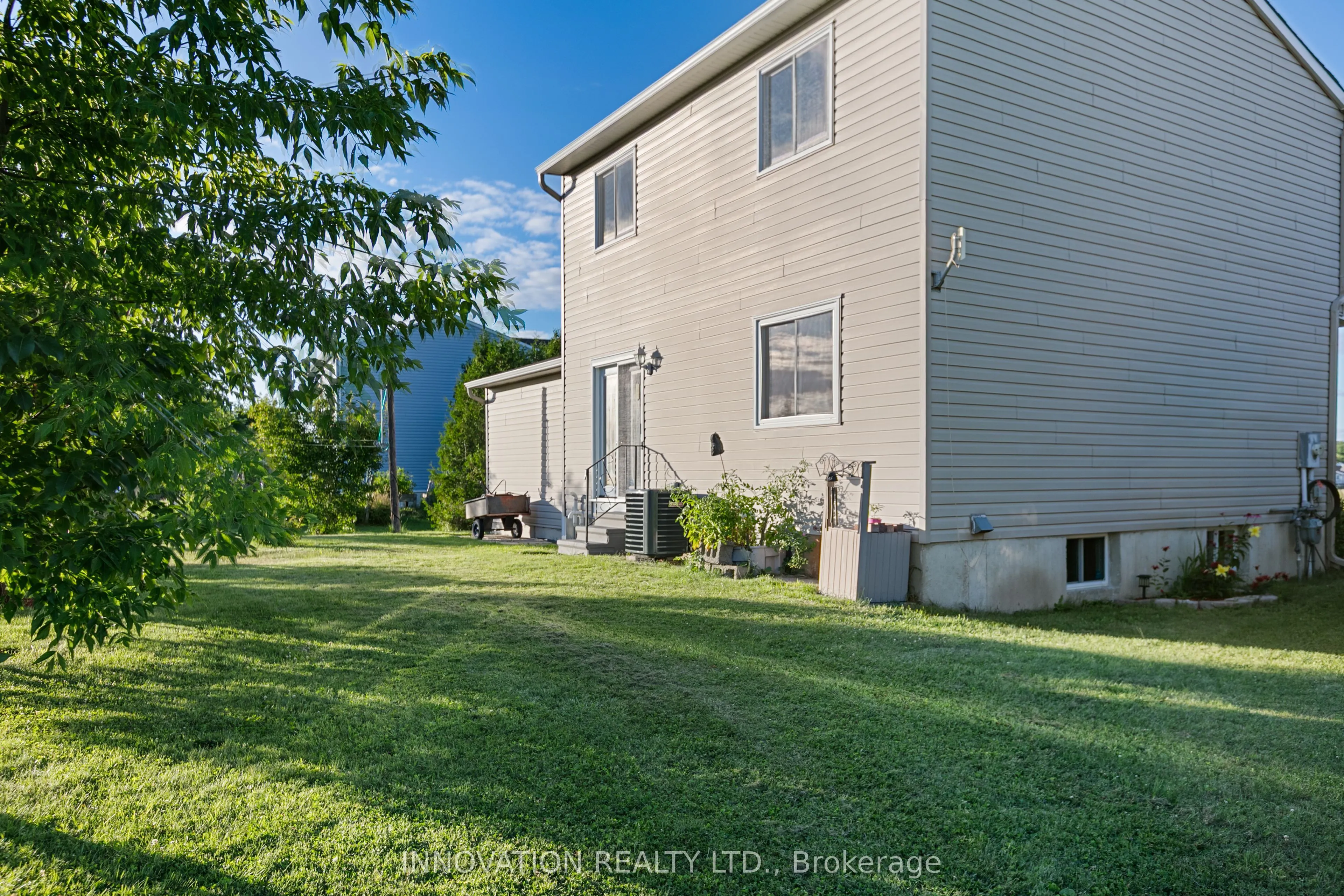 105 Cricket Crescent