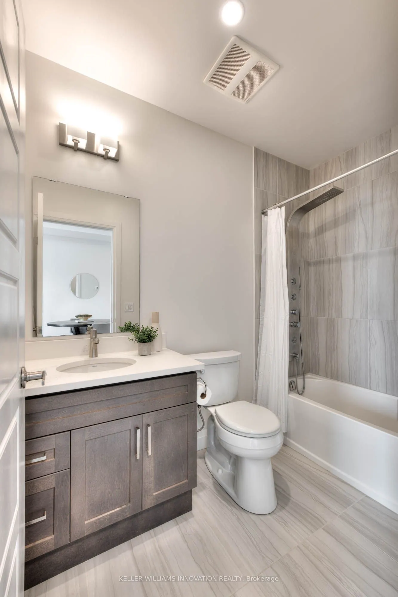 5 Wake Robin Drive, #318
