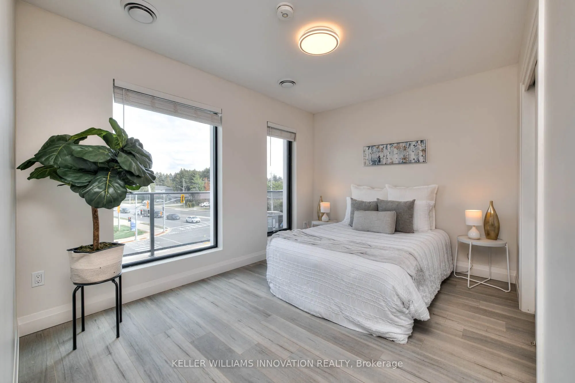 5 Wake Robin Drive, #318