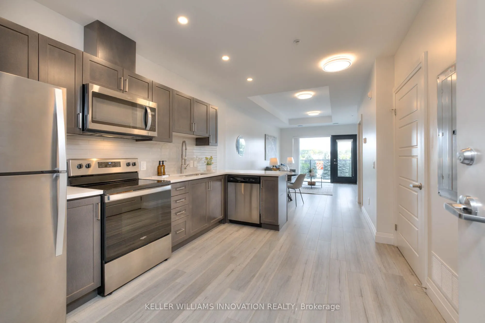 5 Wake Robin Drive, #318