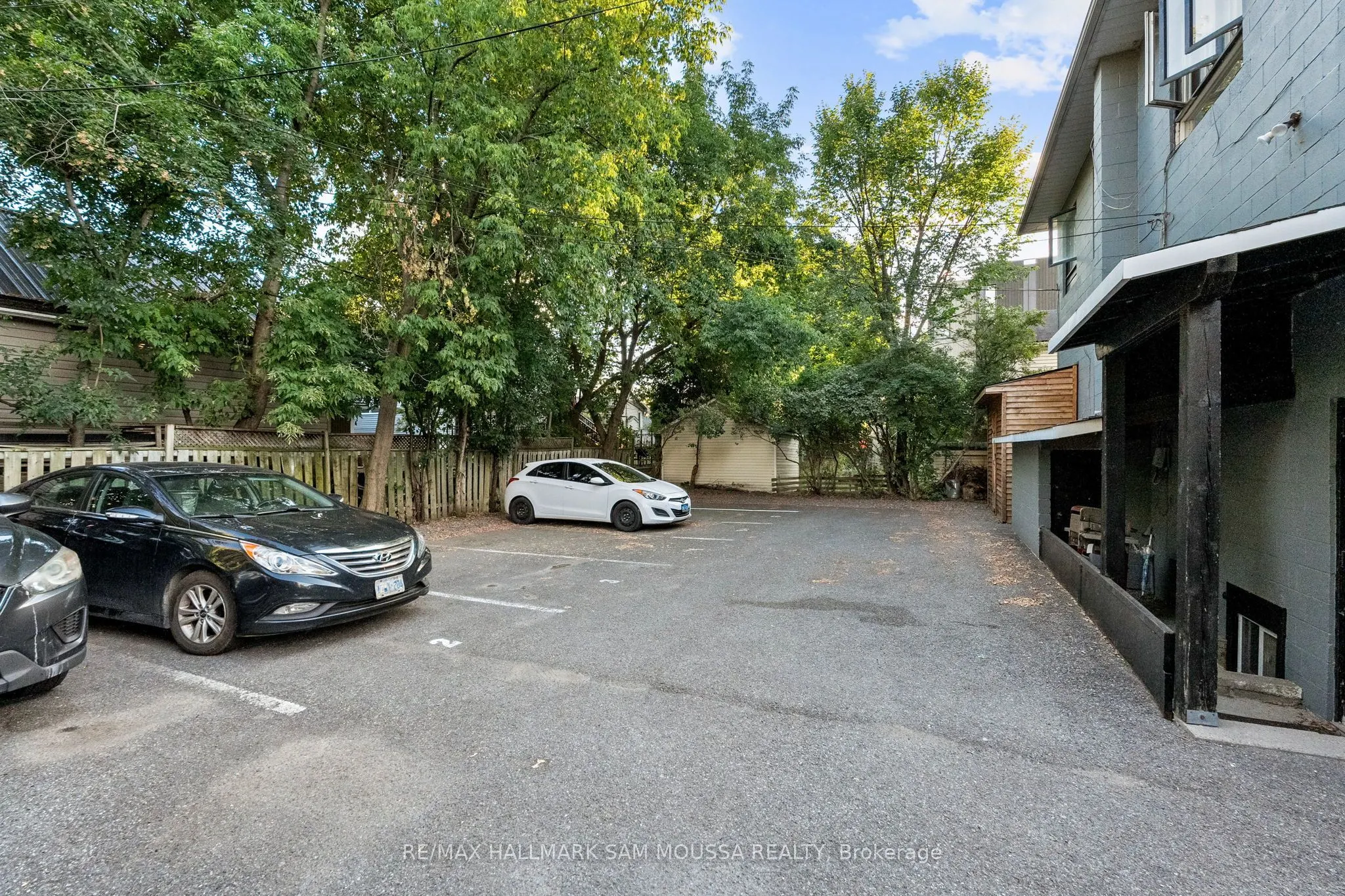 310 Beechgrove Avenue