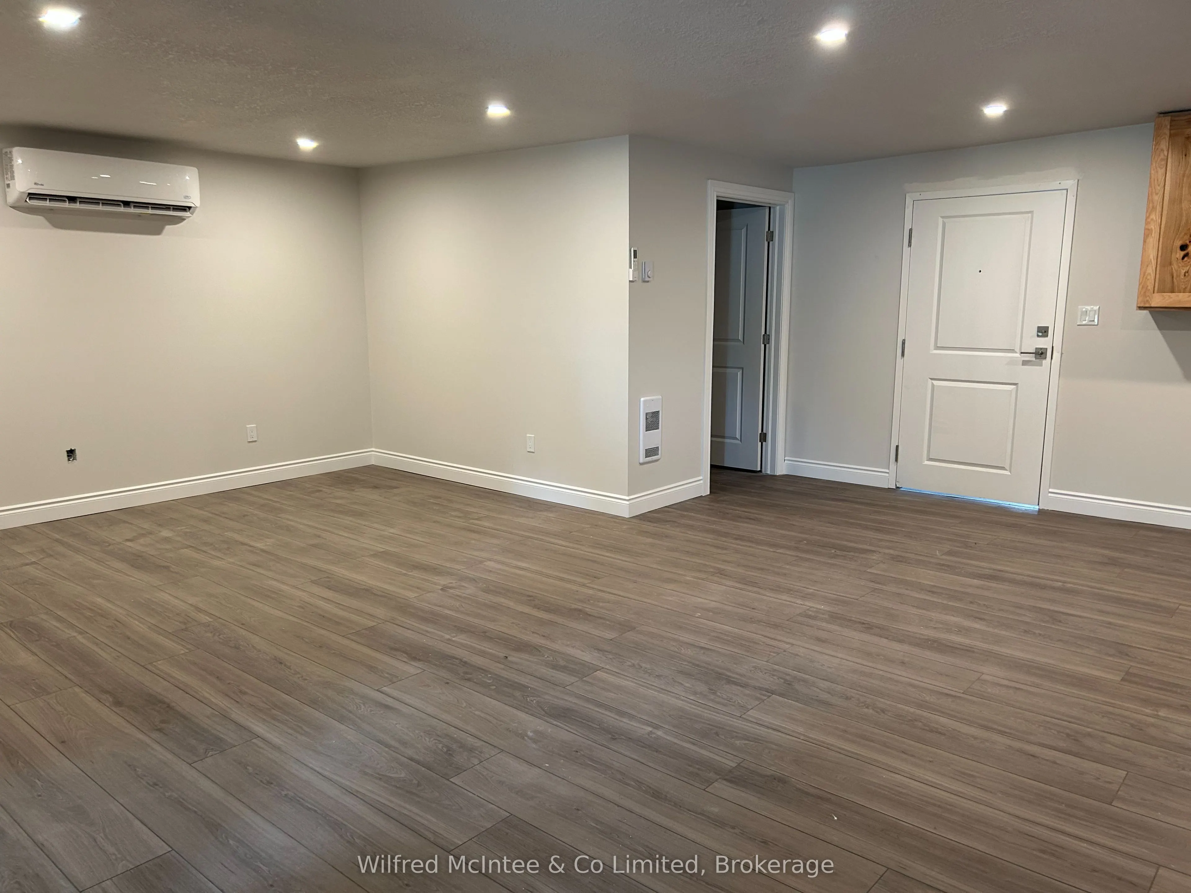 380 1st Avenue N, #5