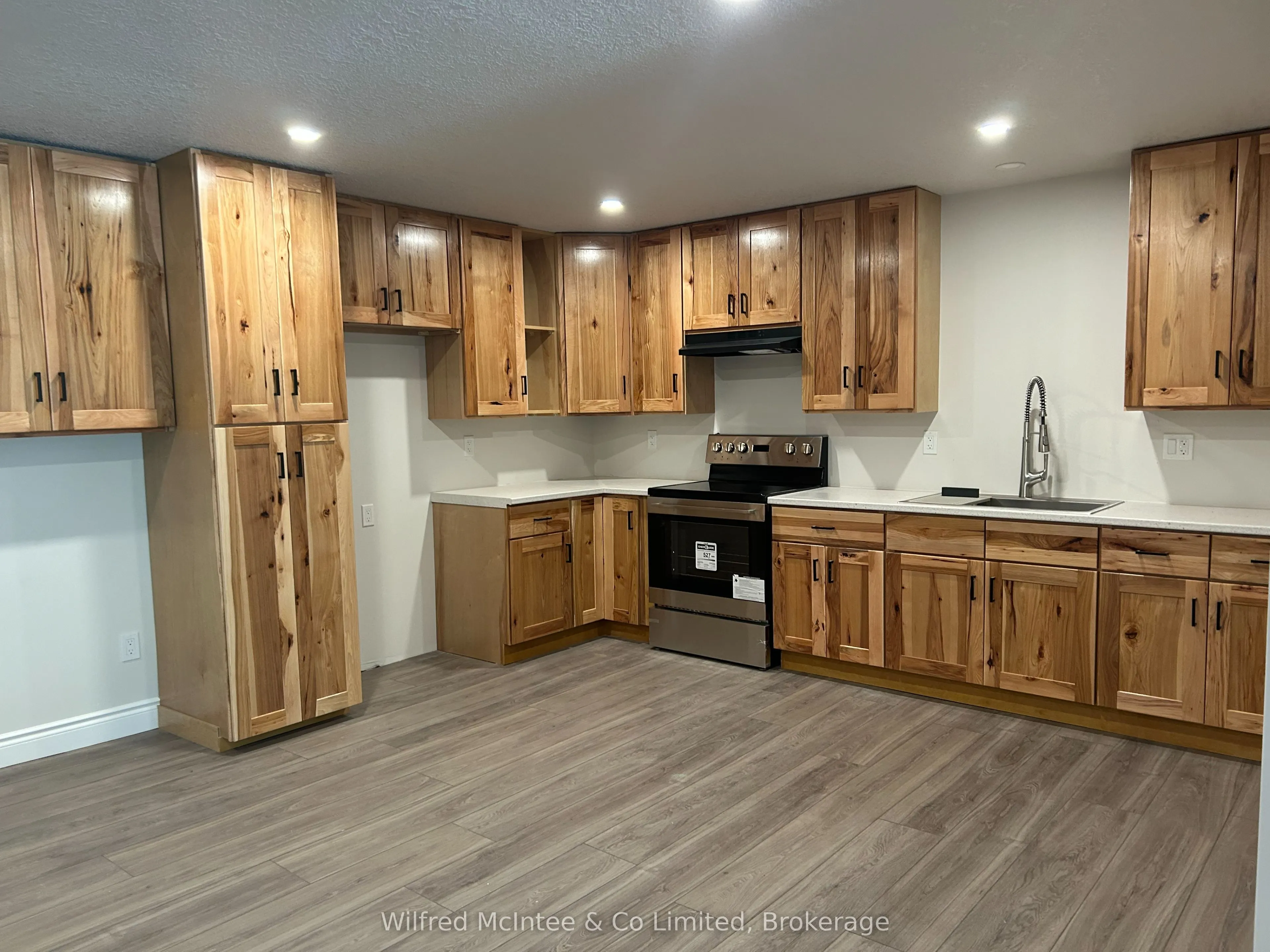 380 1st Avenue N, #5