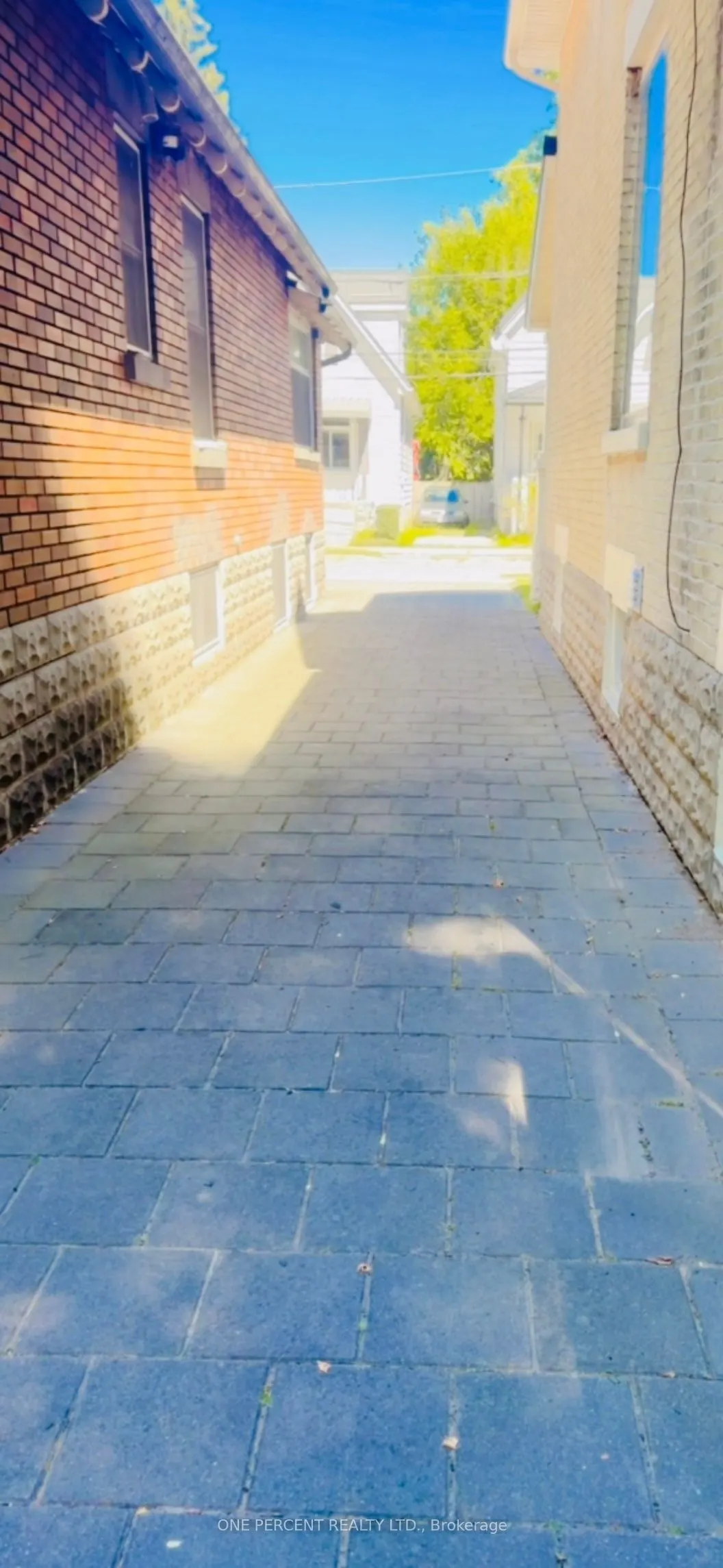 13 Moir Street