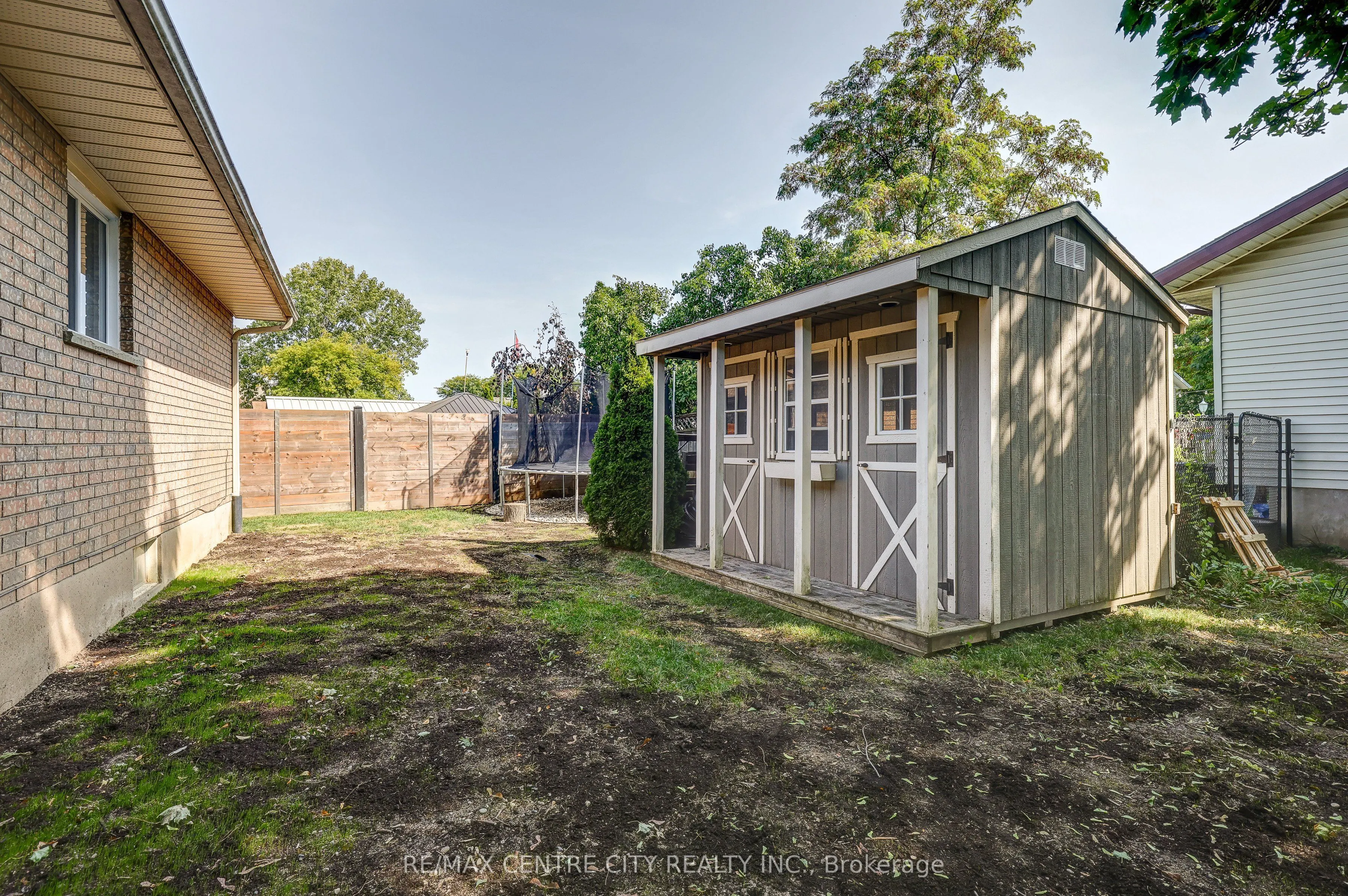 25 Hawthorne Crescent