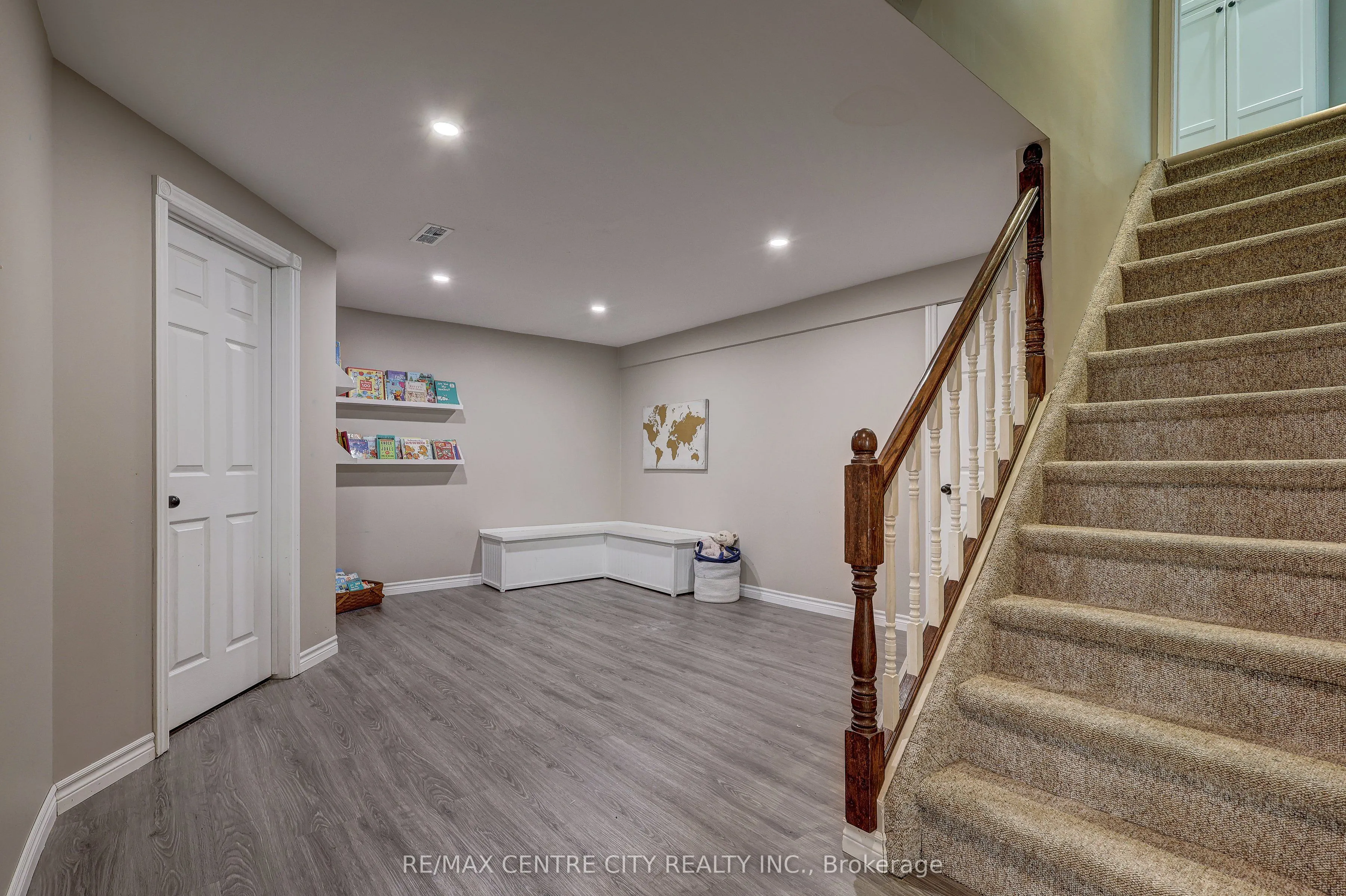 25 Hawthorne Crescent