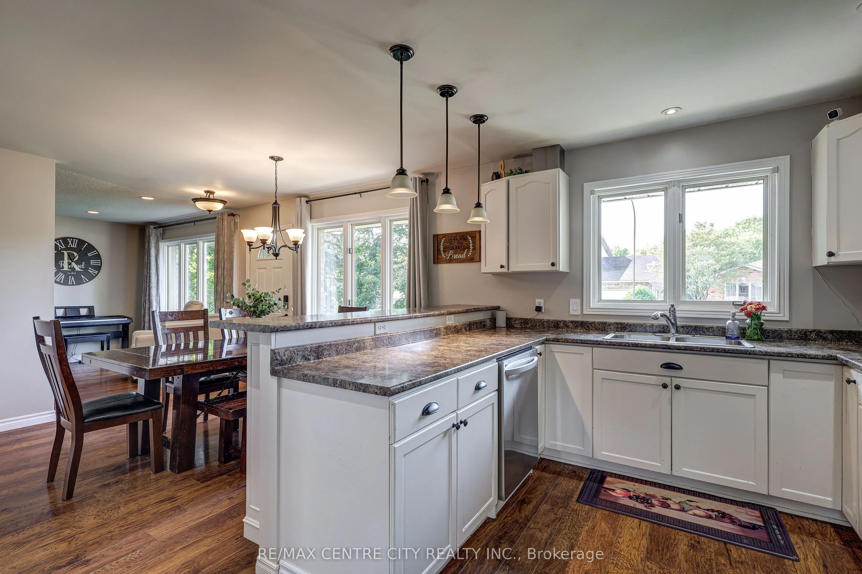 25 Hawthorne Crescent