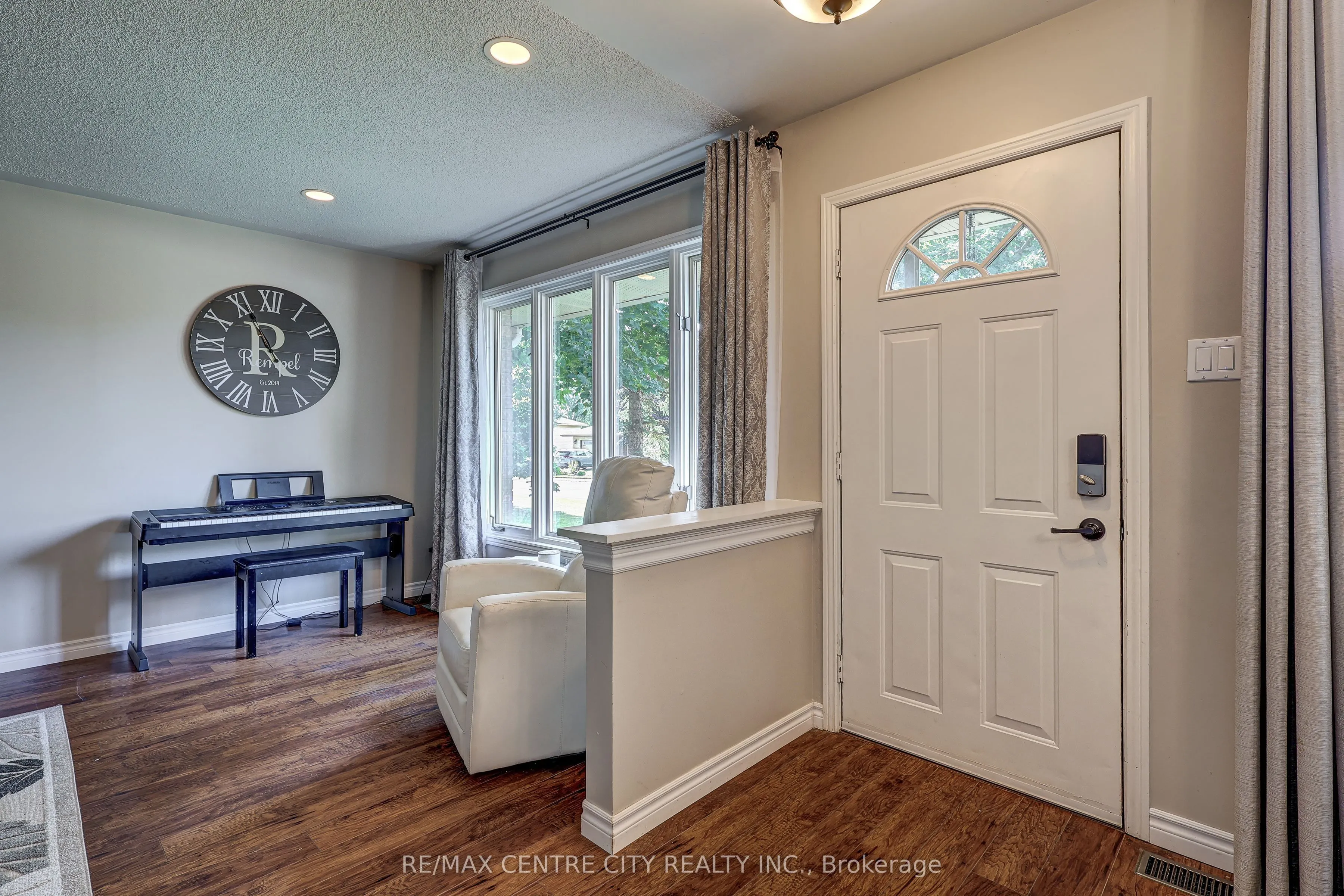 25 Hawthorne Crescent