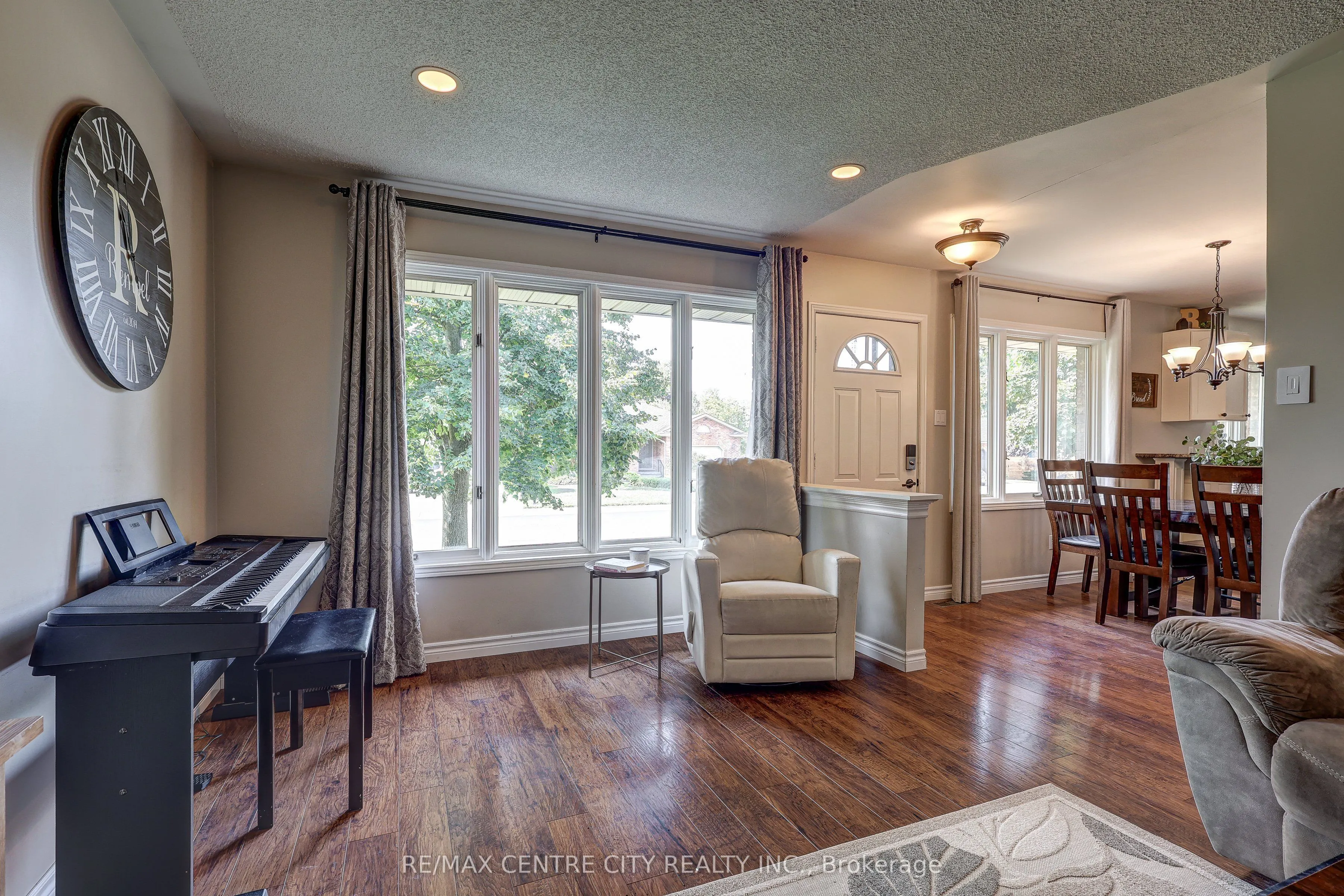 25 Hawthorne Crescent