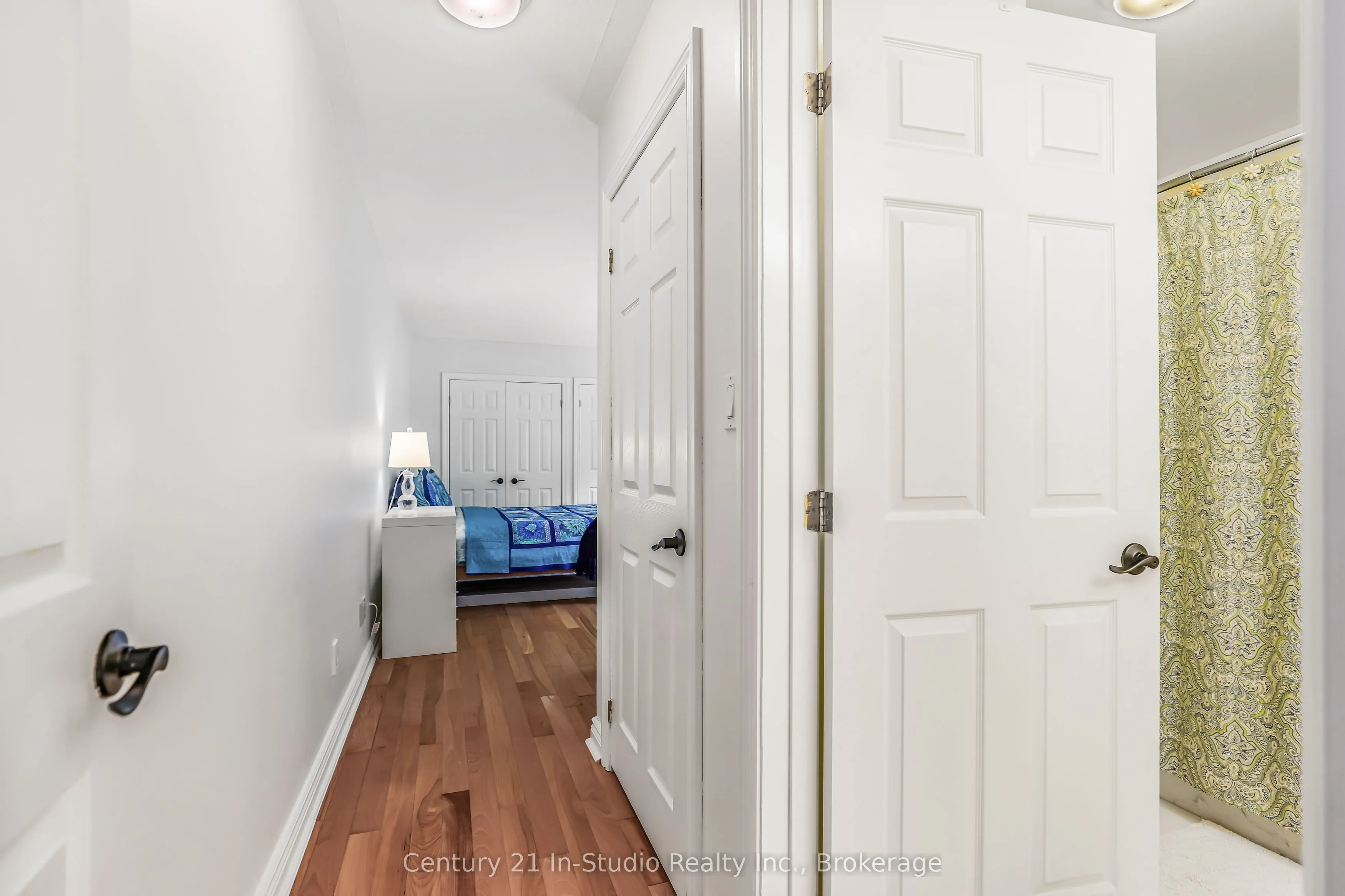 129 & 130 Isthmus Bay Road