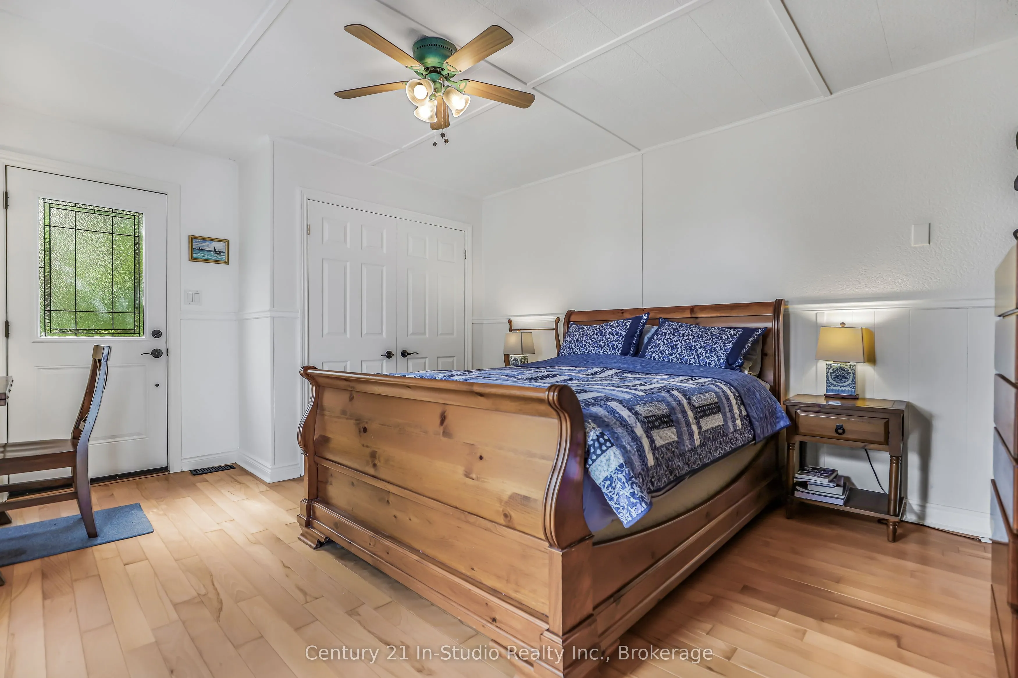 129 & 130 Isthmus Bay Road