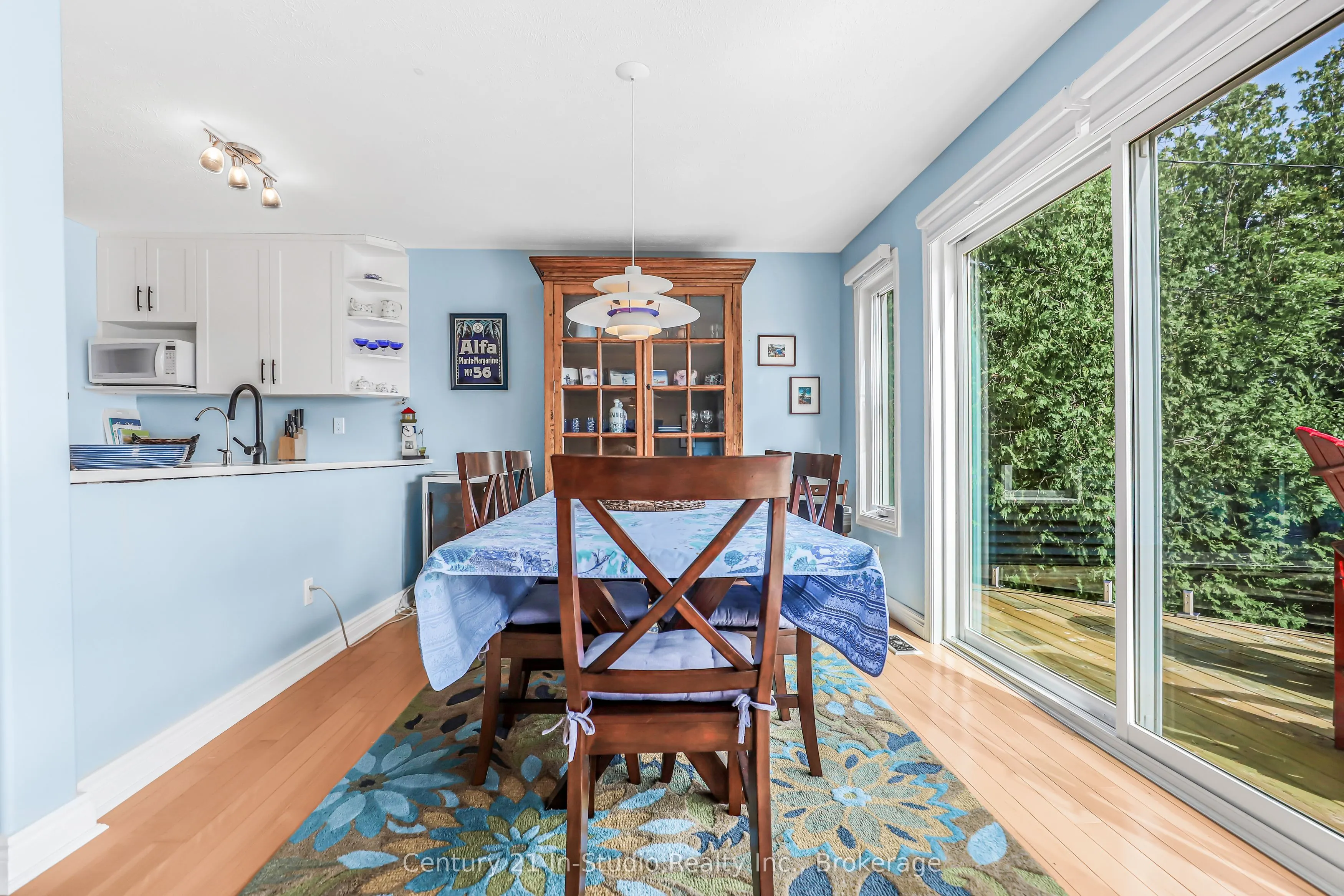 129 & 130 Isthmus Bay Road