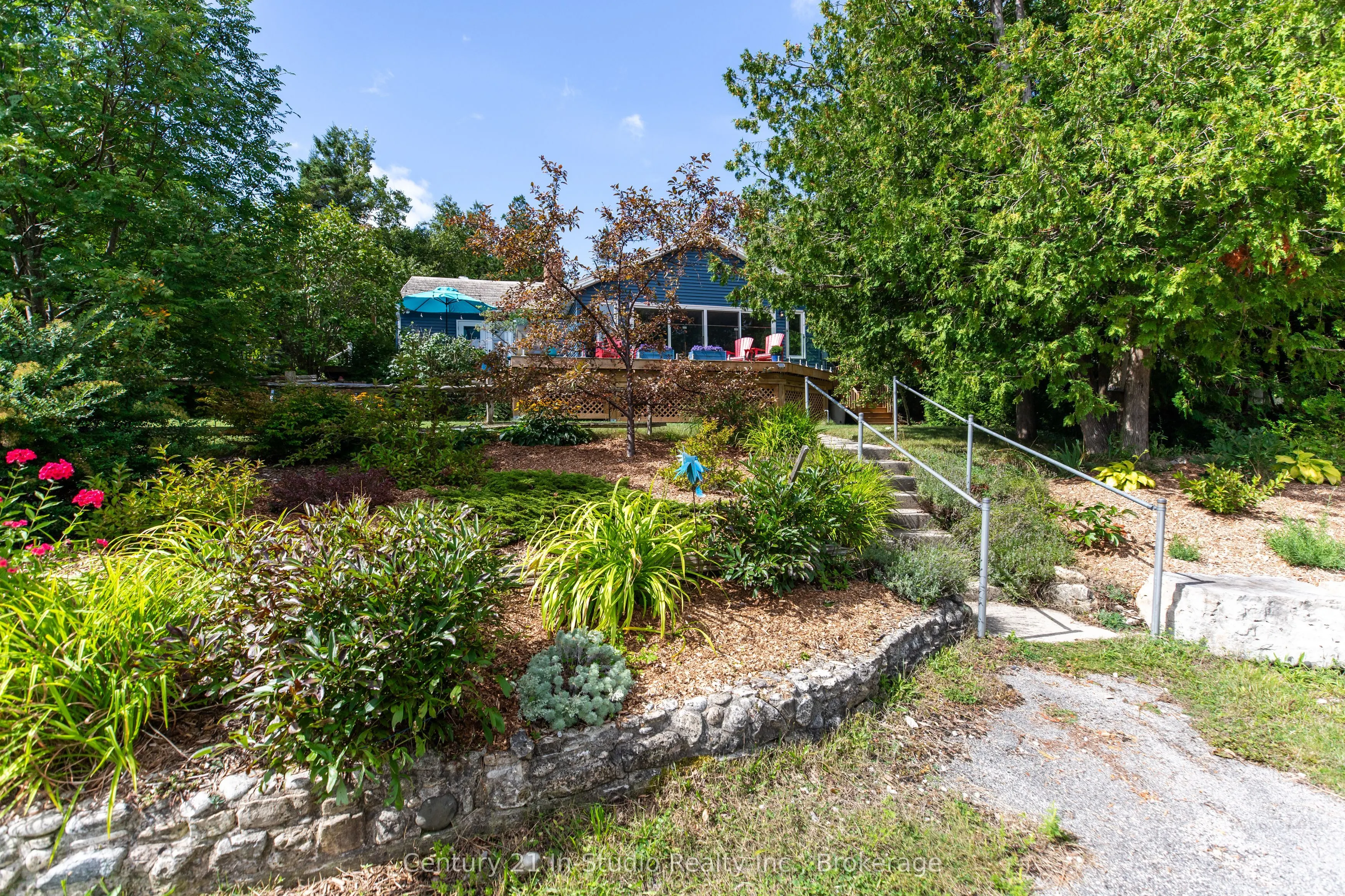 129 & 130 Isthmus Bay Road