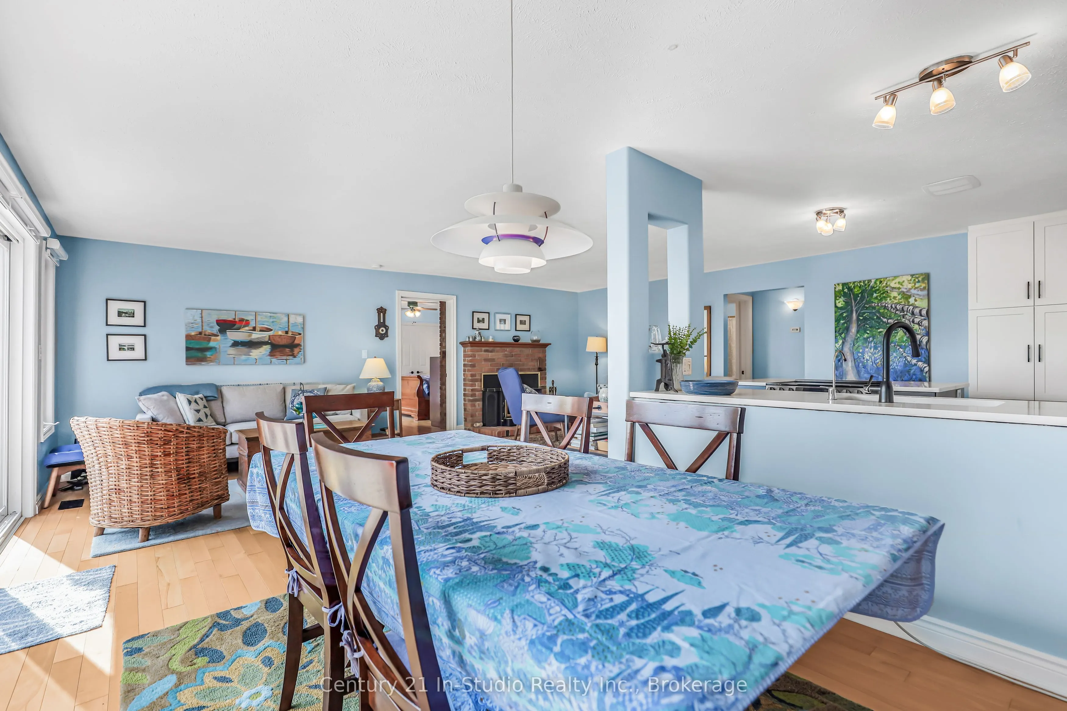 129 & 130 Isthmus Bay Road