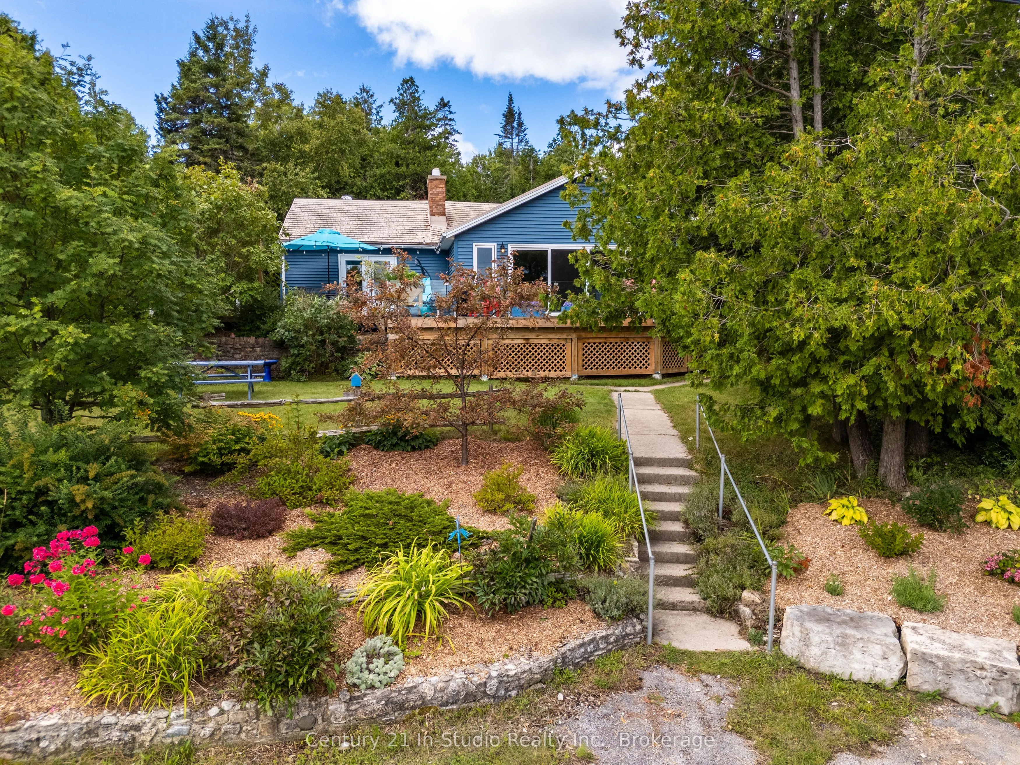 129 & 130 Isthmus Bay Road