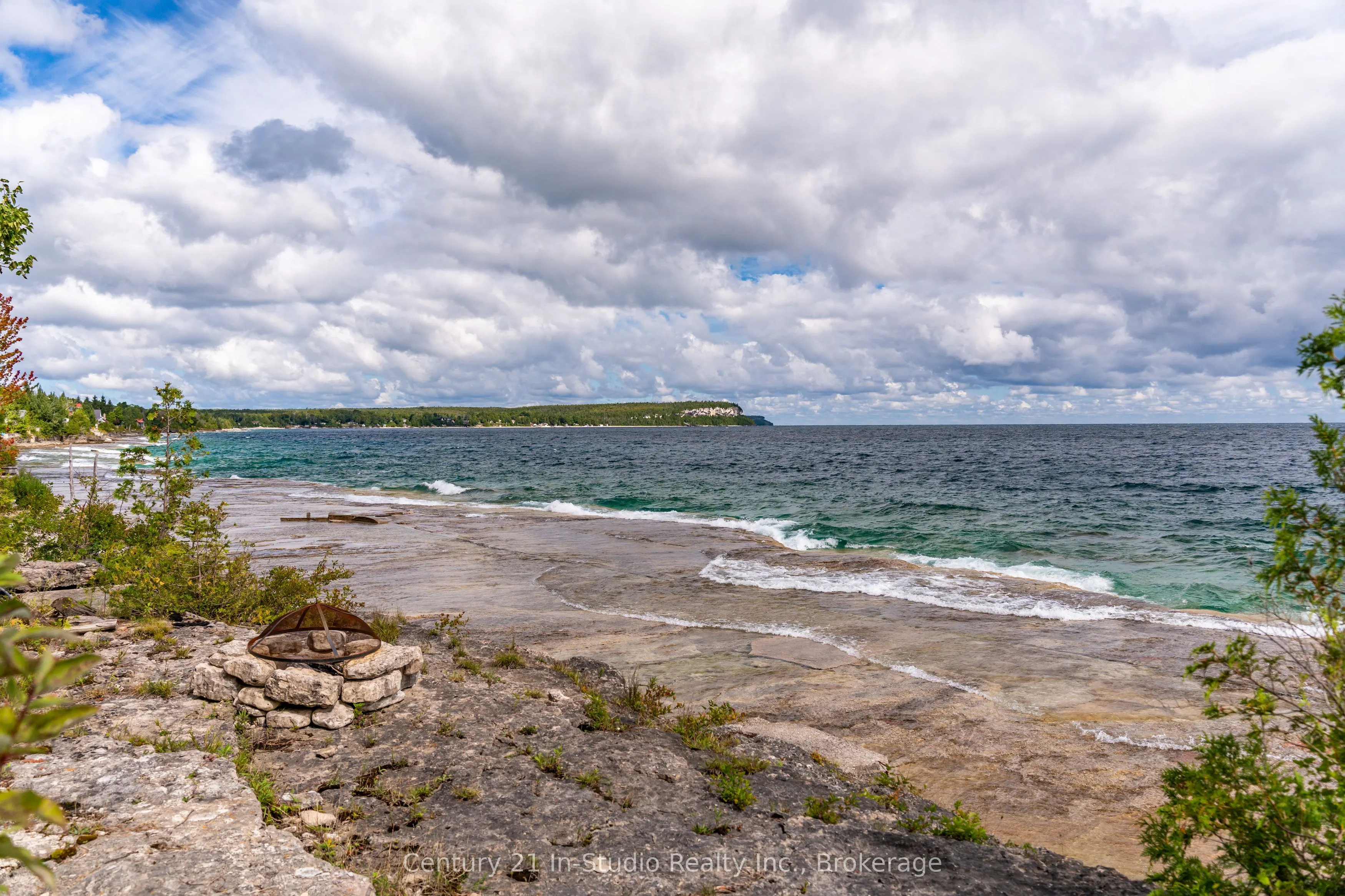 129 & 130 Isthmus Bay Road