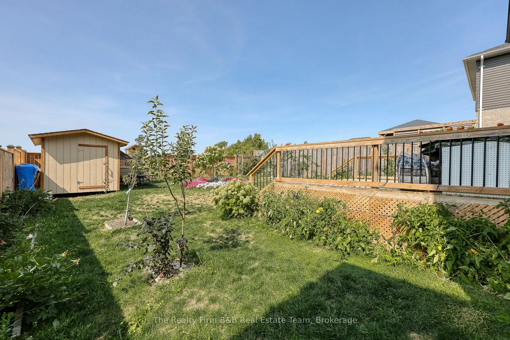 42 PEGGY Avenue