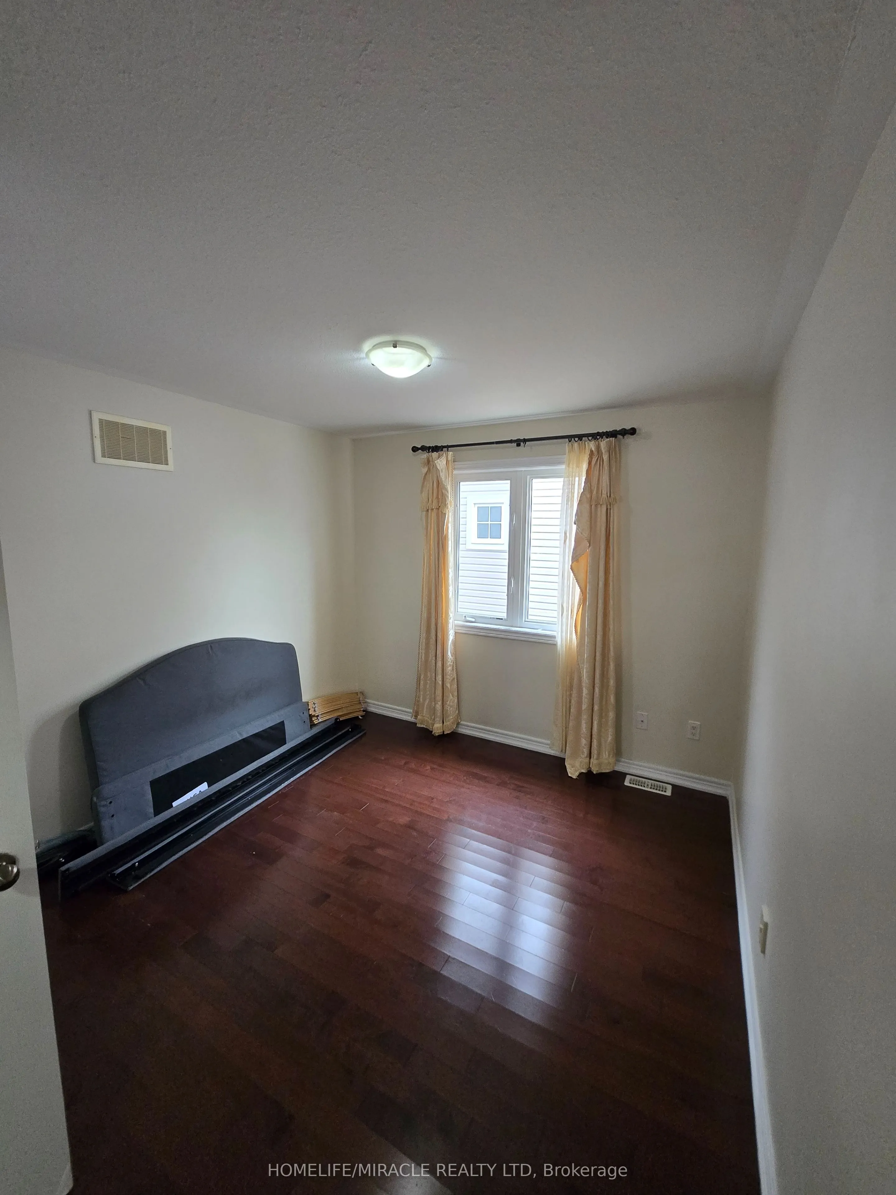 9112 Kudlac Street, #Upper