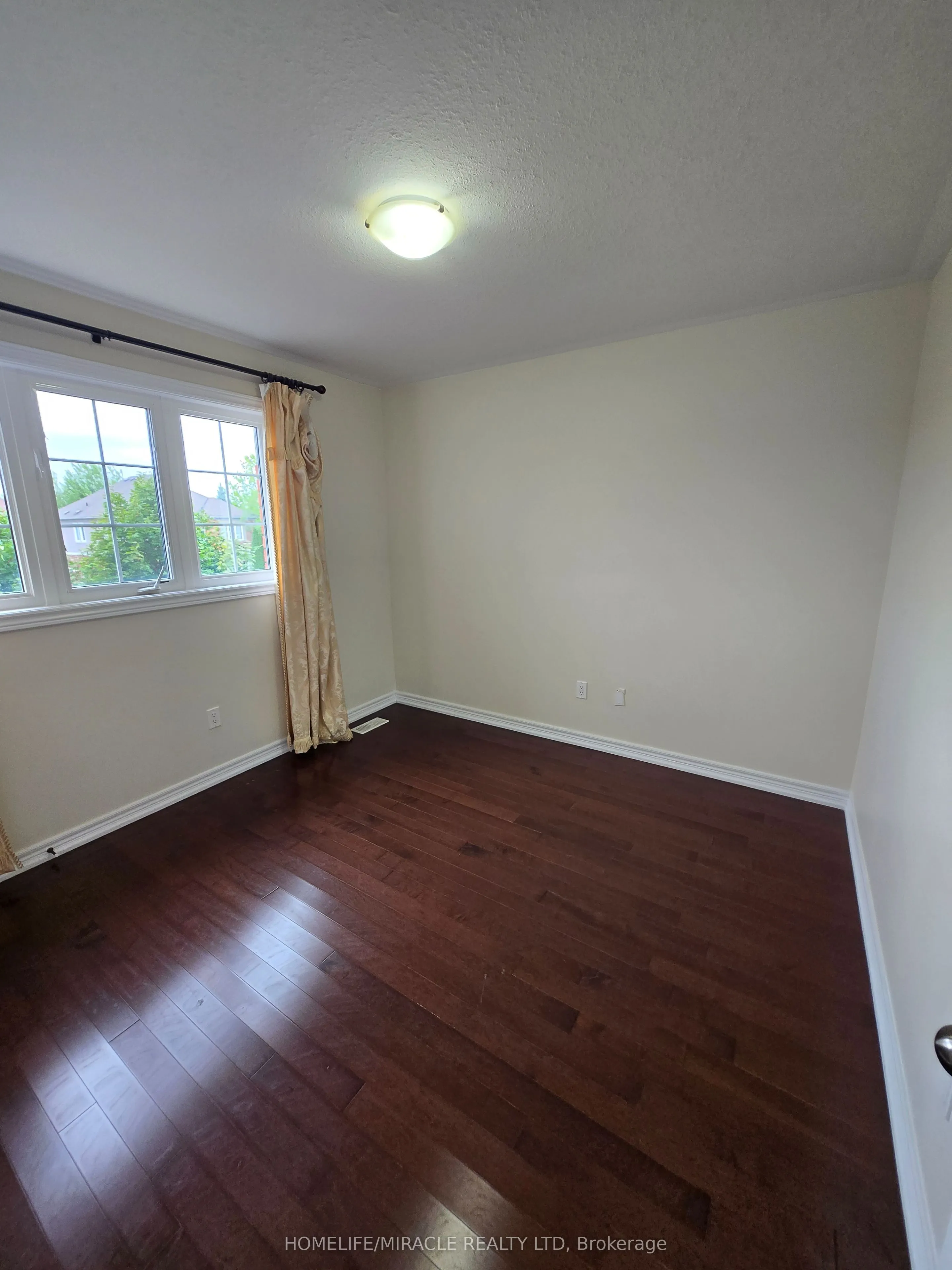 9112 Kudlac Street, #Upper
